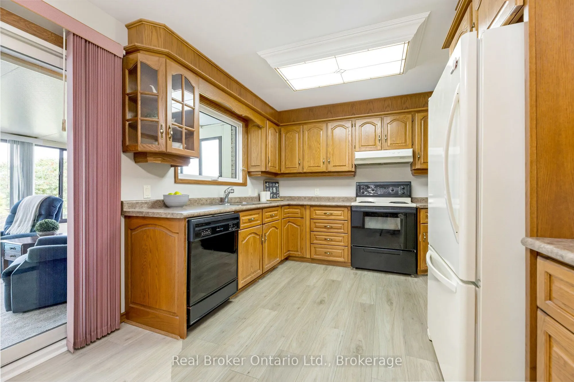 9412 Sideroad 17