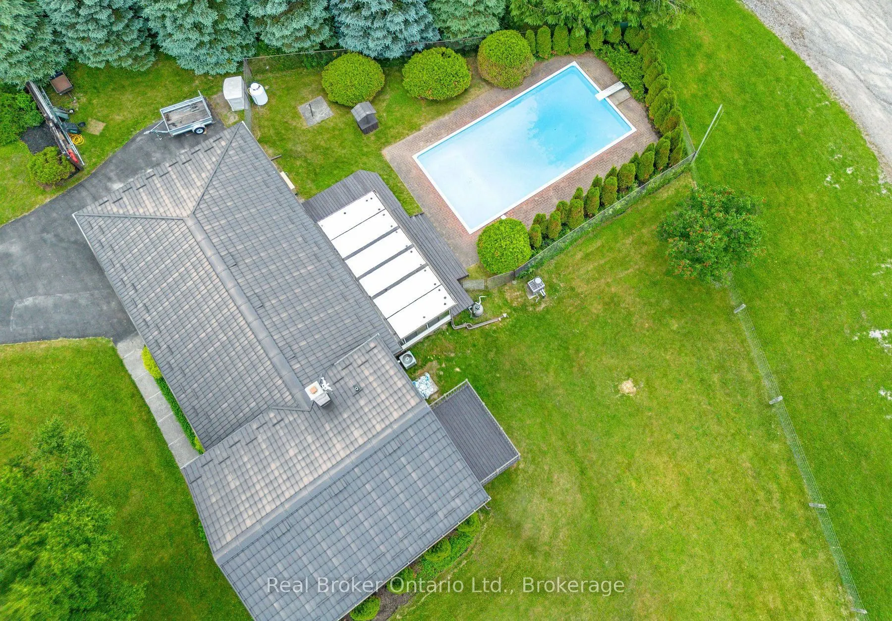 9412 Sideroad 17
