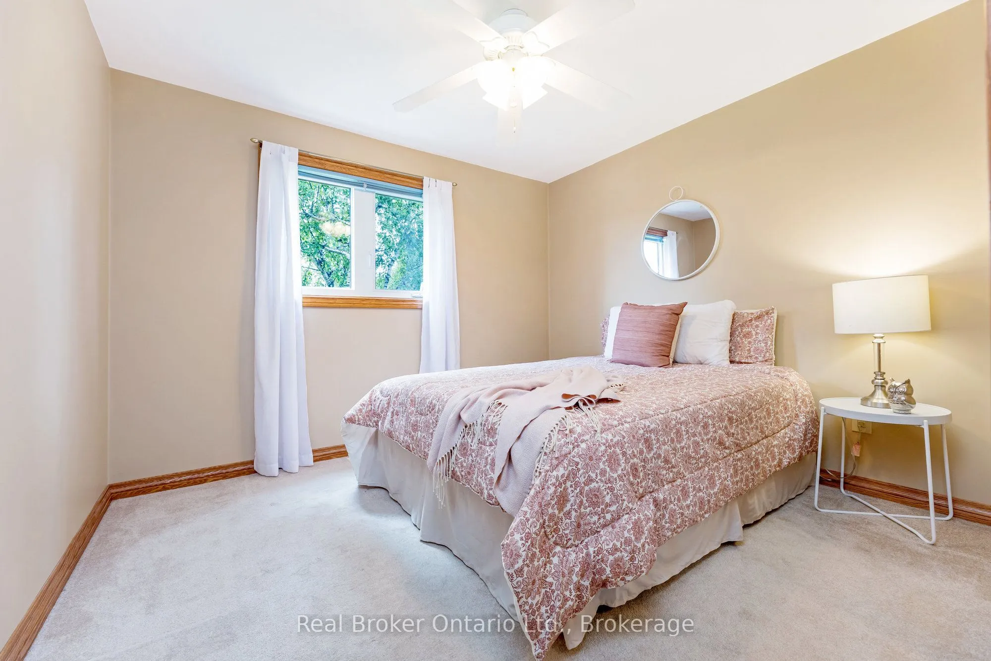 9412 Sideroad 17