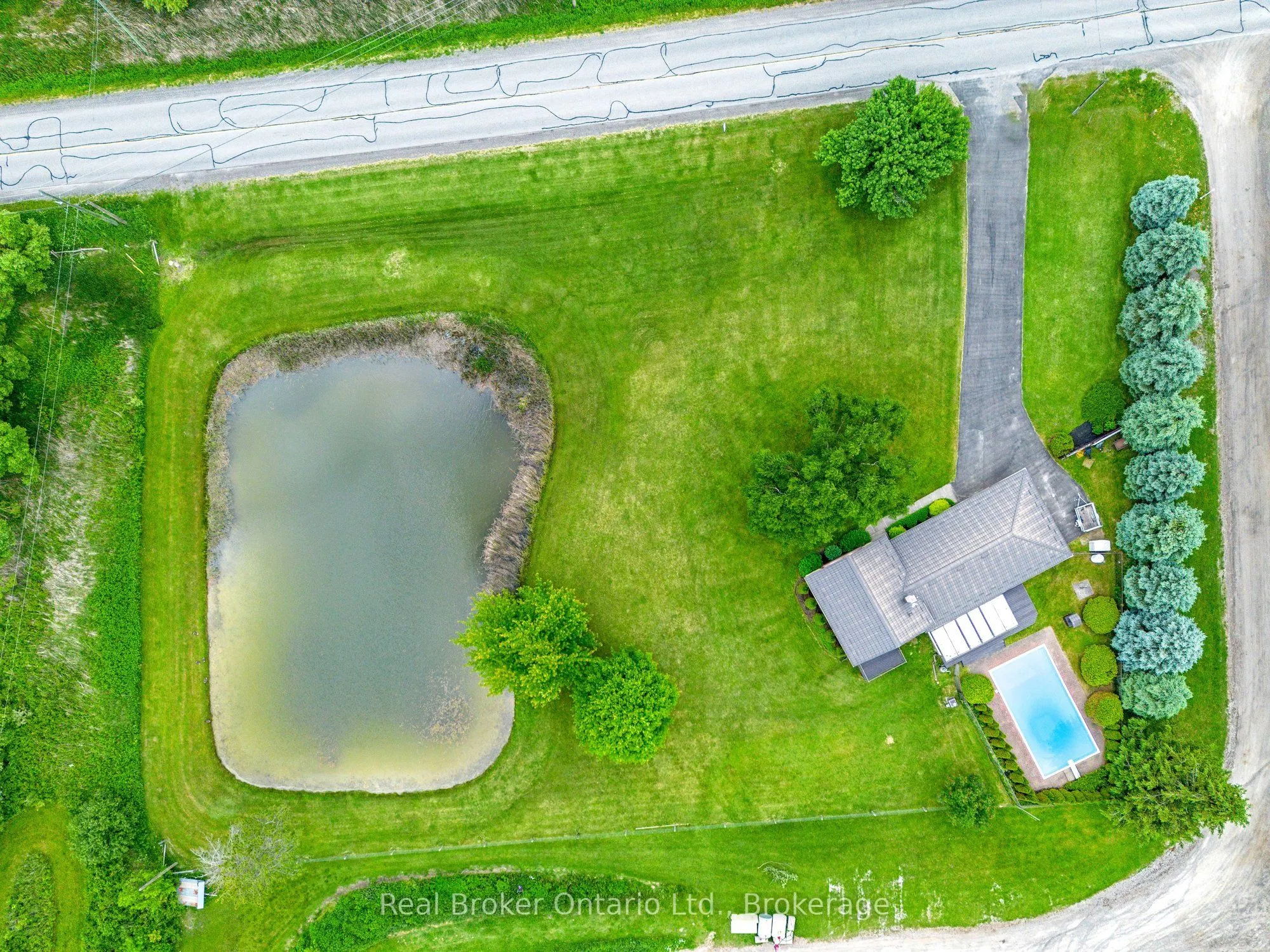 9412 Sideroad 17