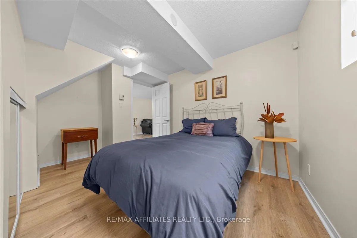 1694 Toulouse Crescent