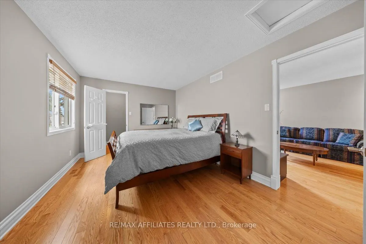 1694 Toulouse Crescent