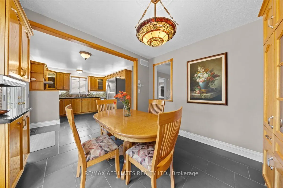 1694 Toulouse Crescent