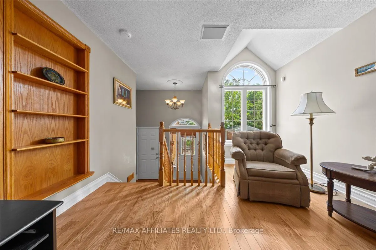 1694 Toulouse Crescent