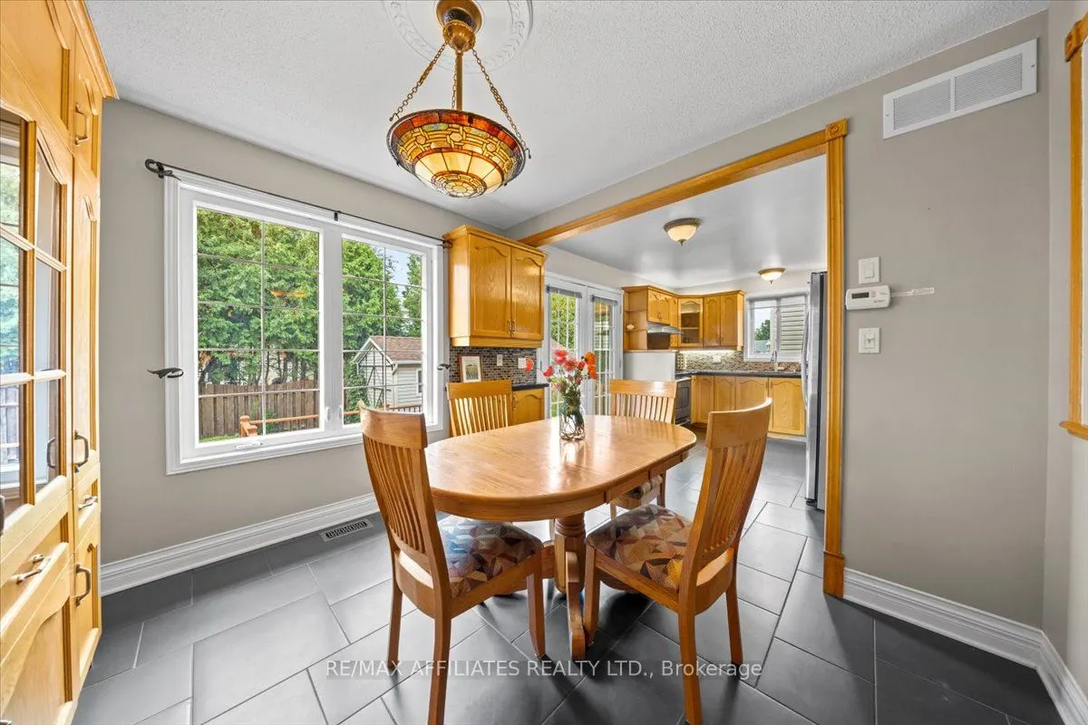 1694 Toulouse Crescent