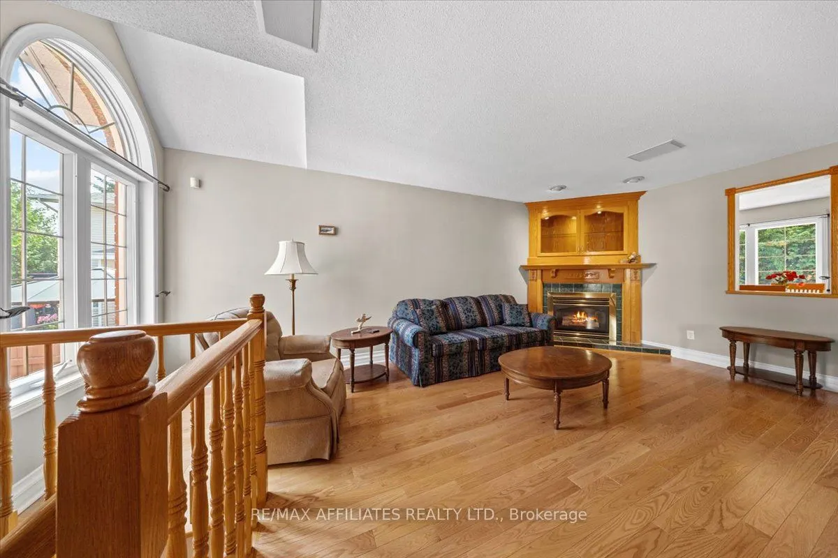 1694 Toulouse Crescent