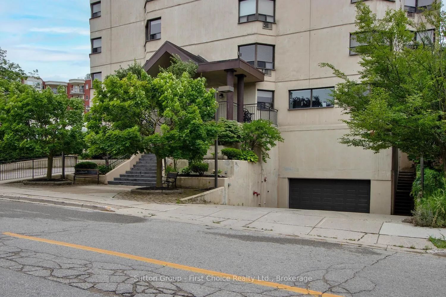 11 Cobourg Street, #401