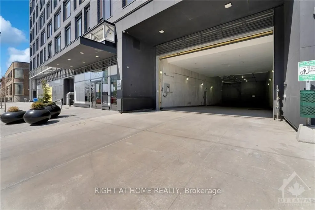 203 CATHERINE Street