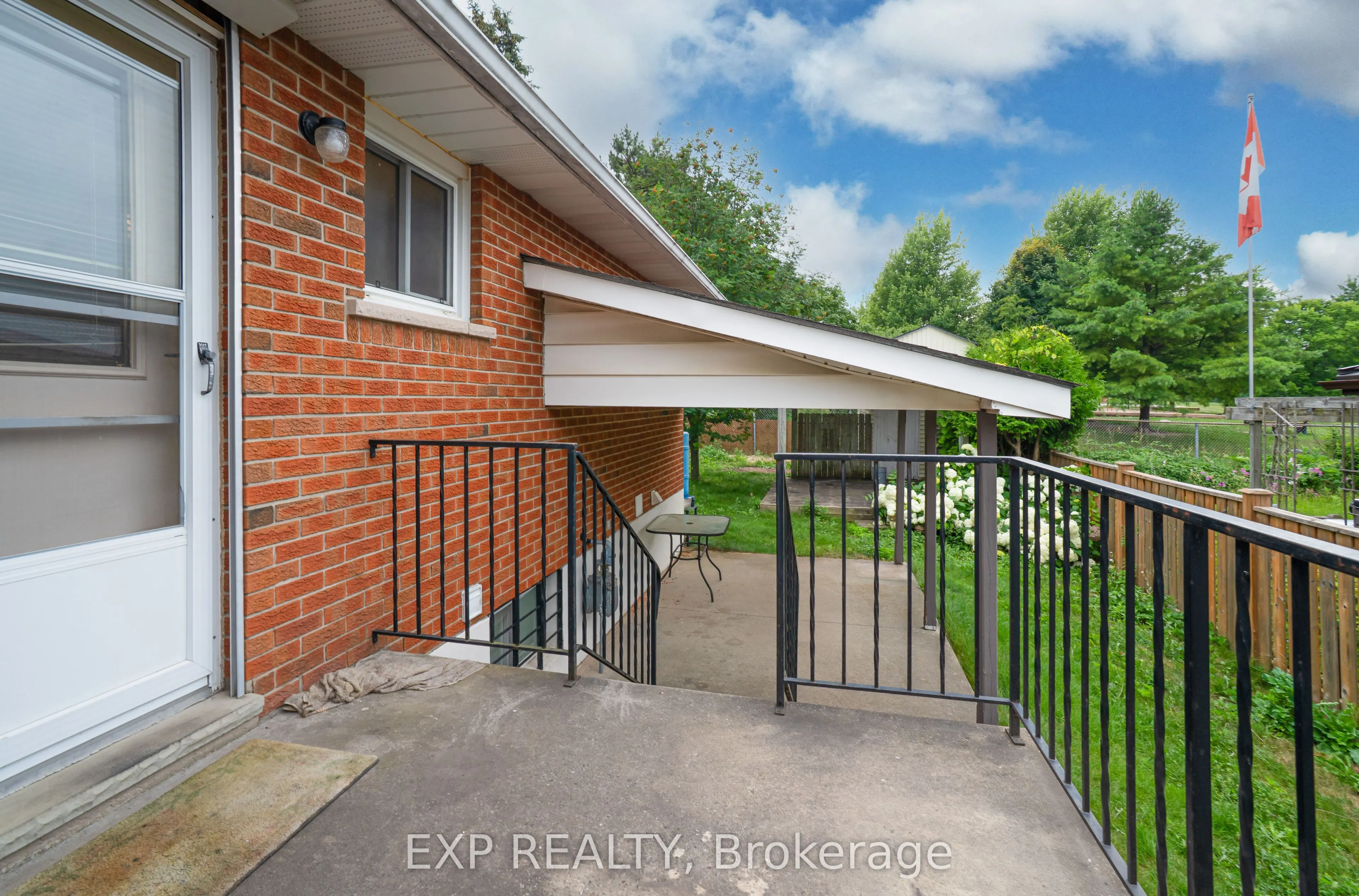 131 Countryside Crescent