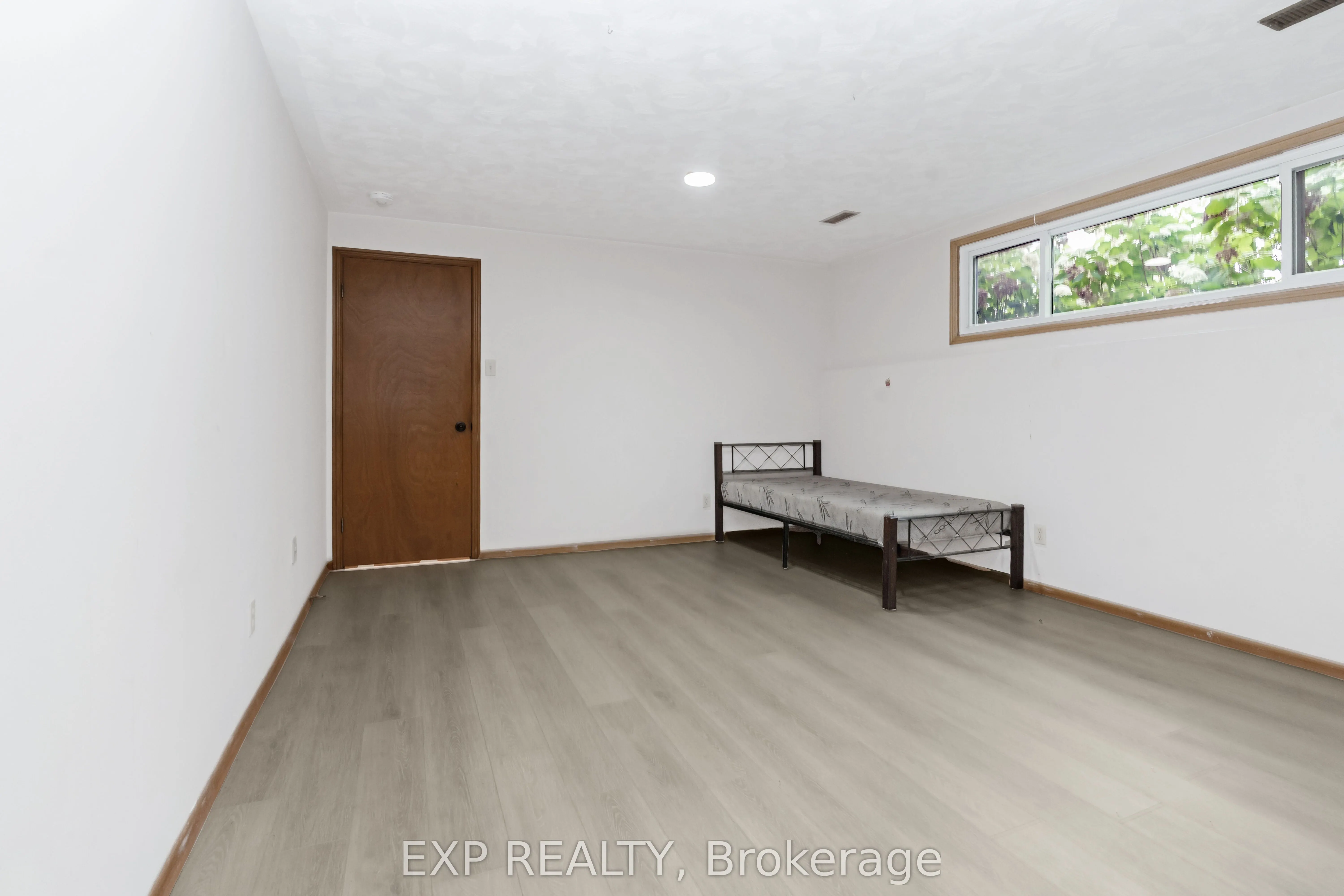 131 Countryside Crescent