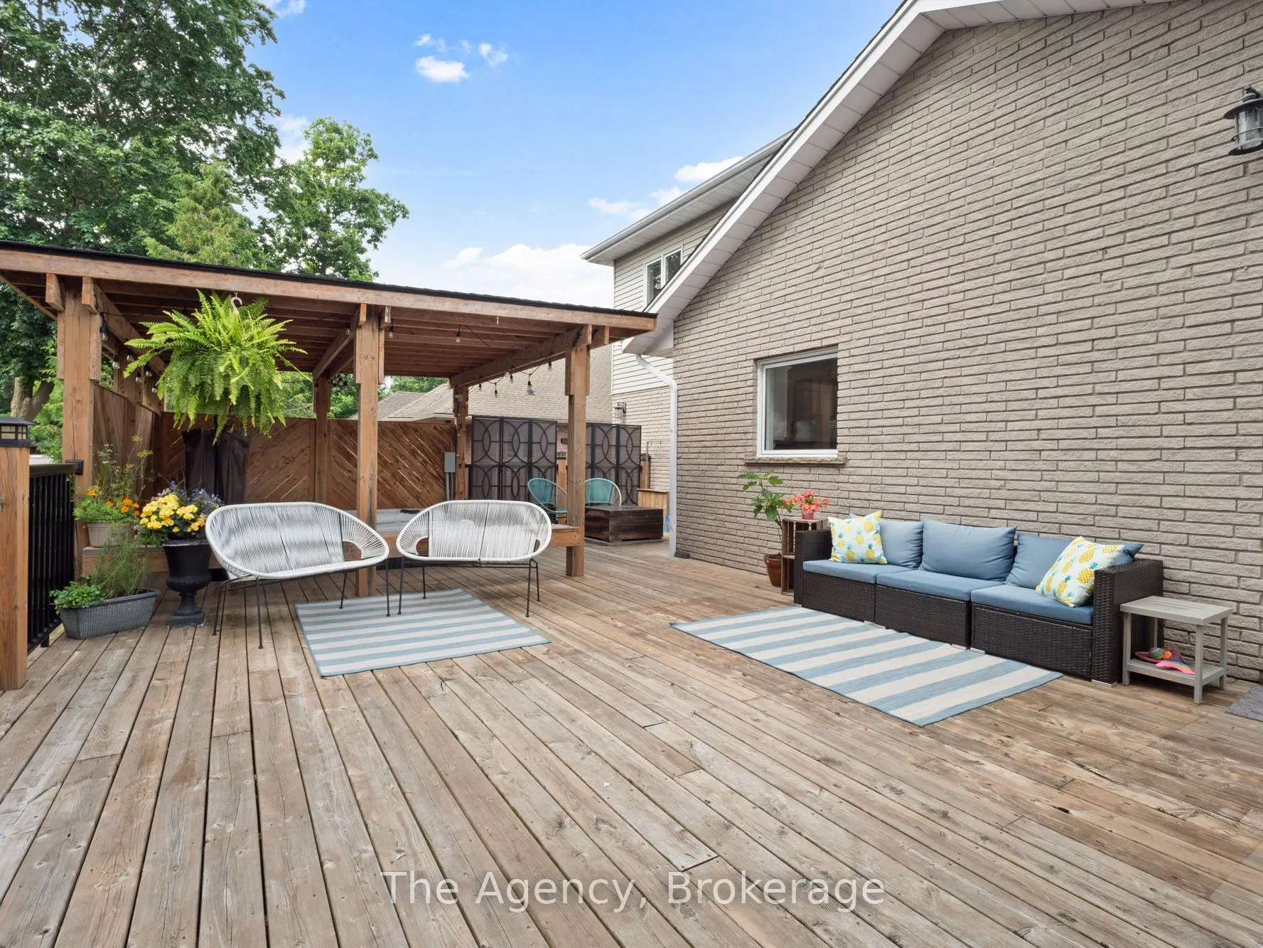 10 Westwood Drive
