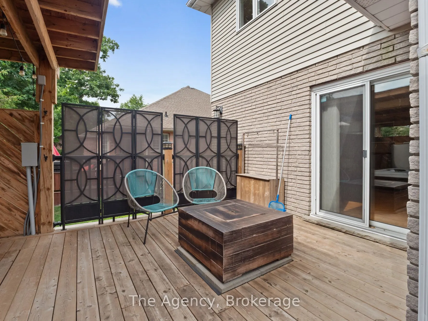 10 Westwood Drive