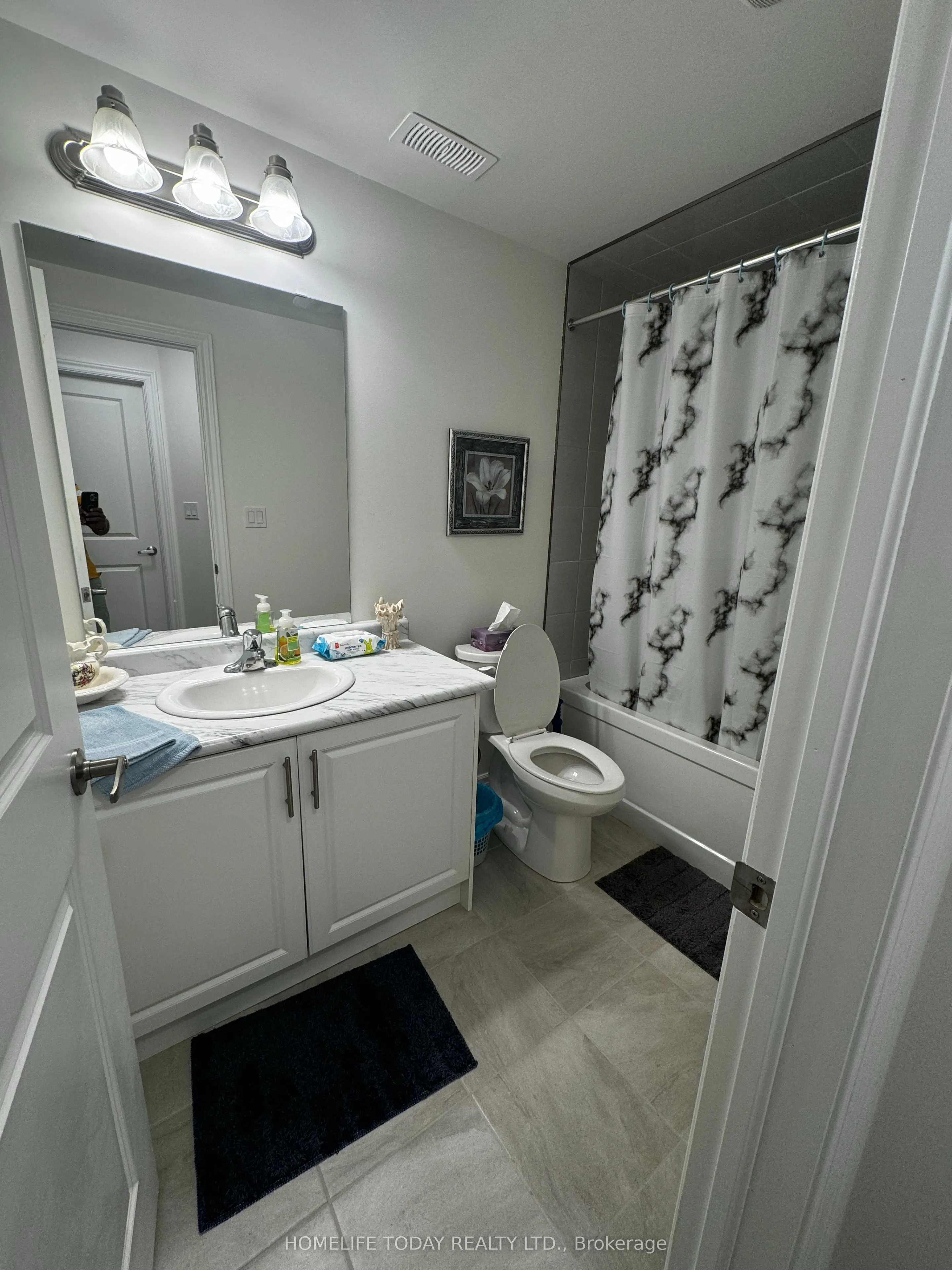 27 Seaton Crescent