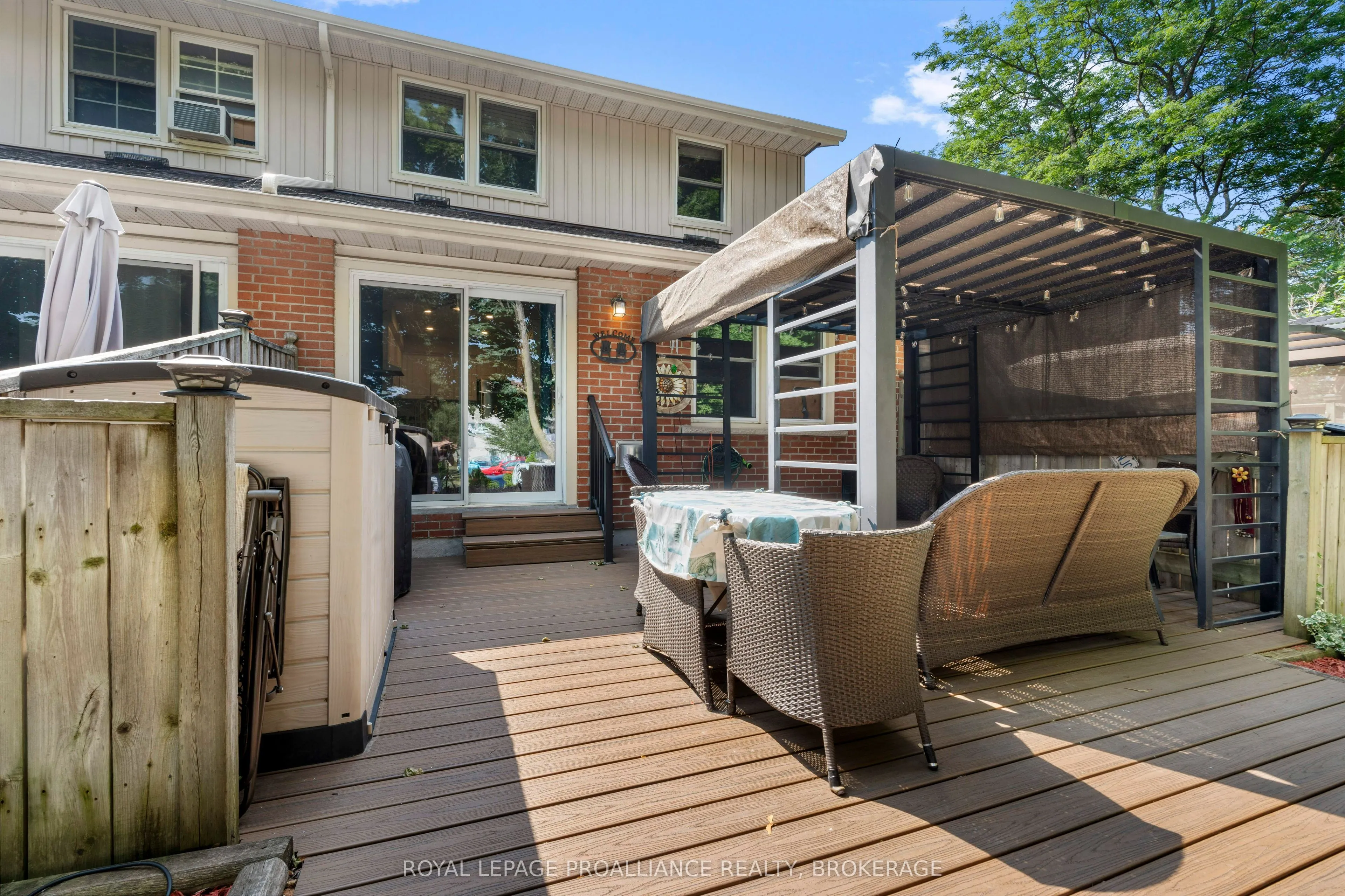 19 MacPherson Avenue, #29