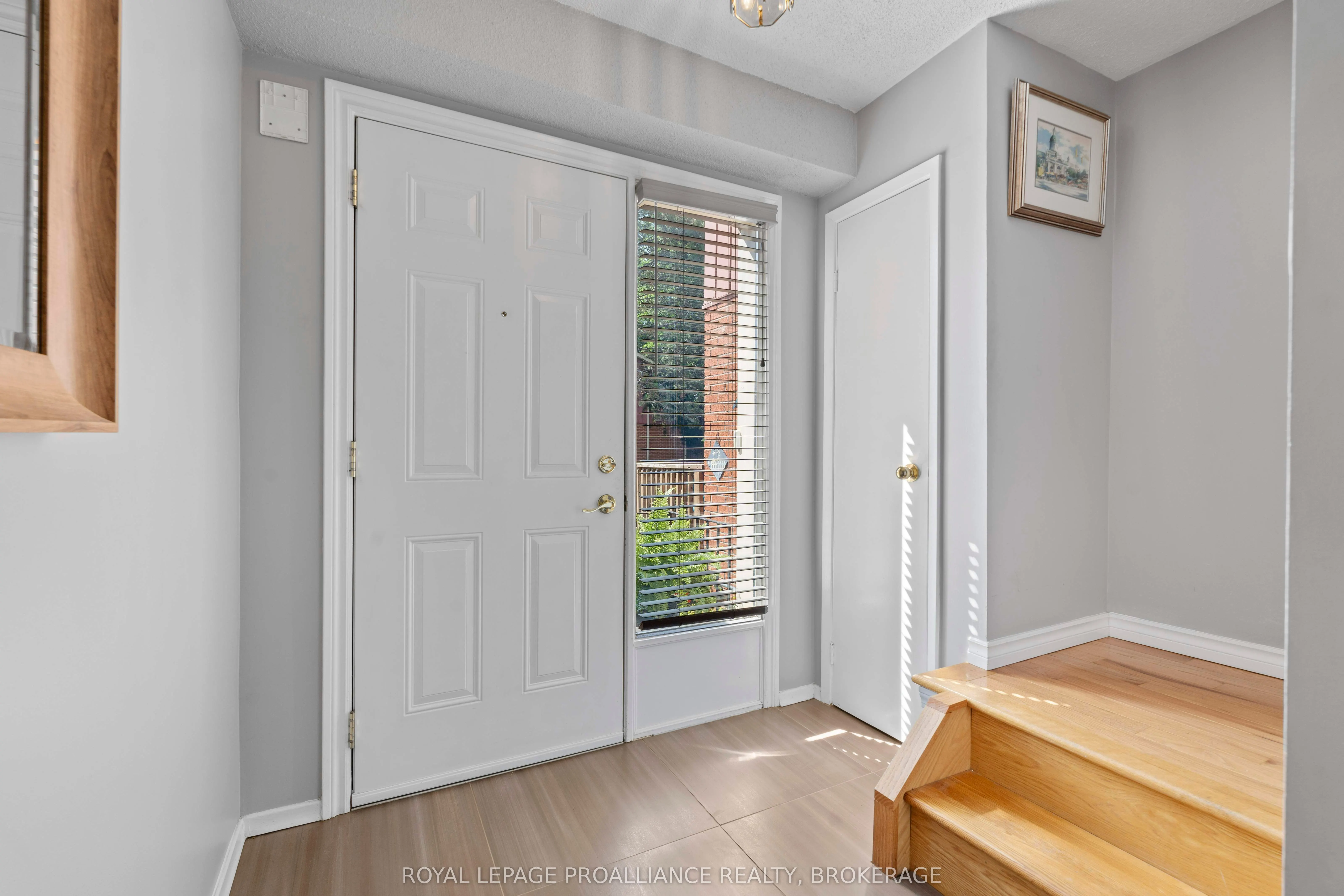 19 MacPherson Avenue, #29