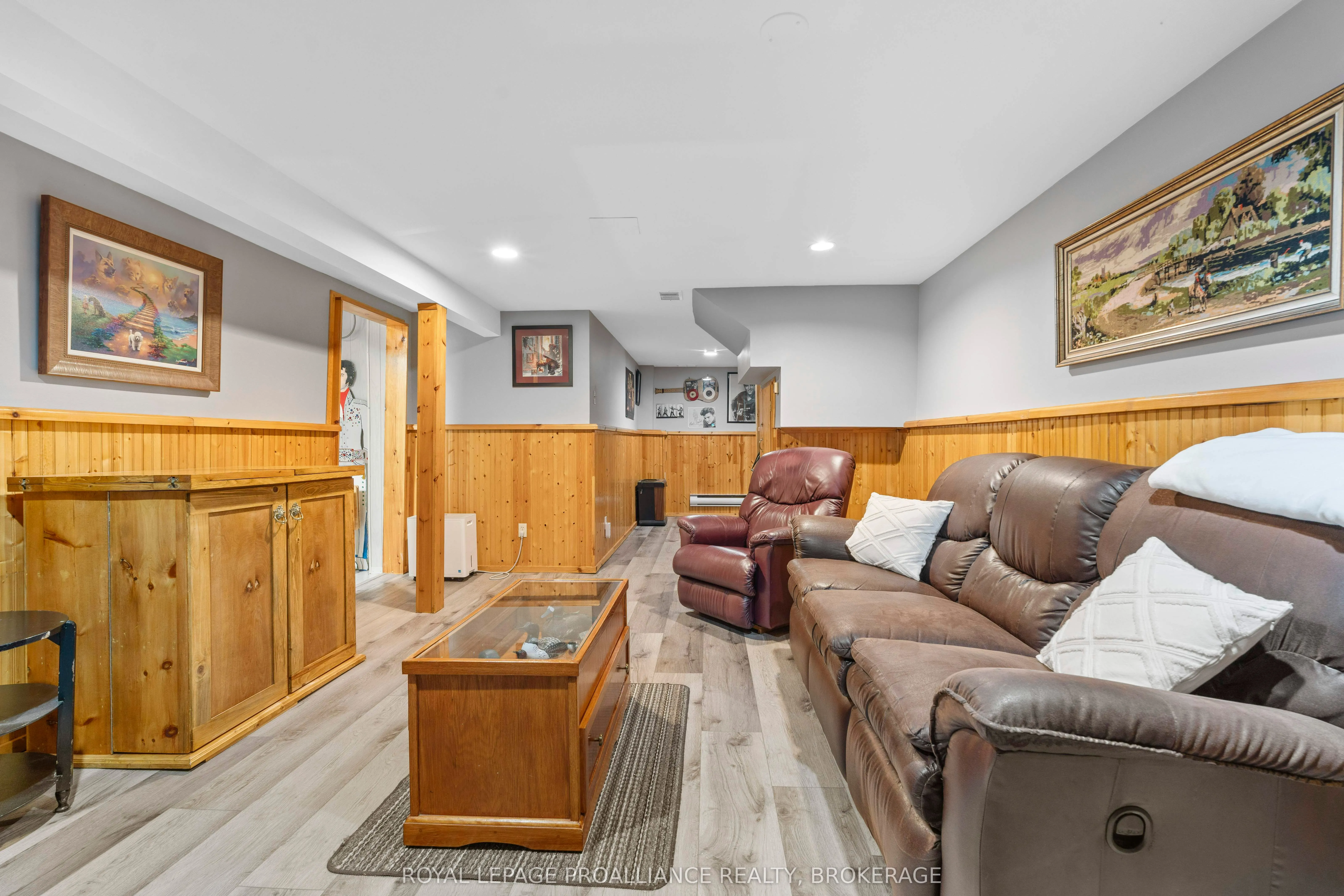 19 MacPherson Avenue, #29