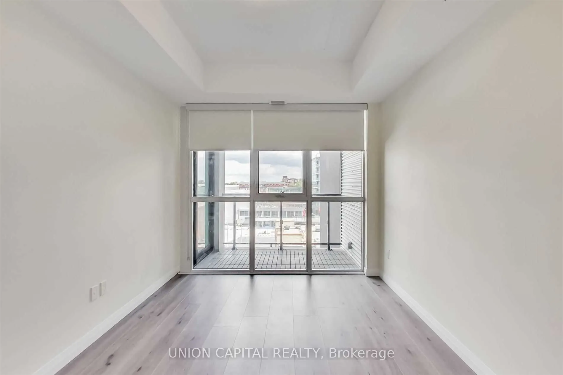 60 Charles Street W, #801