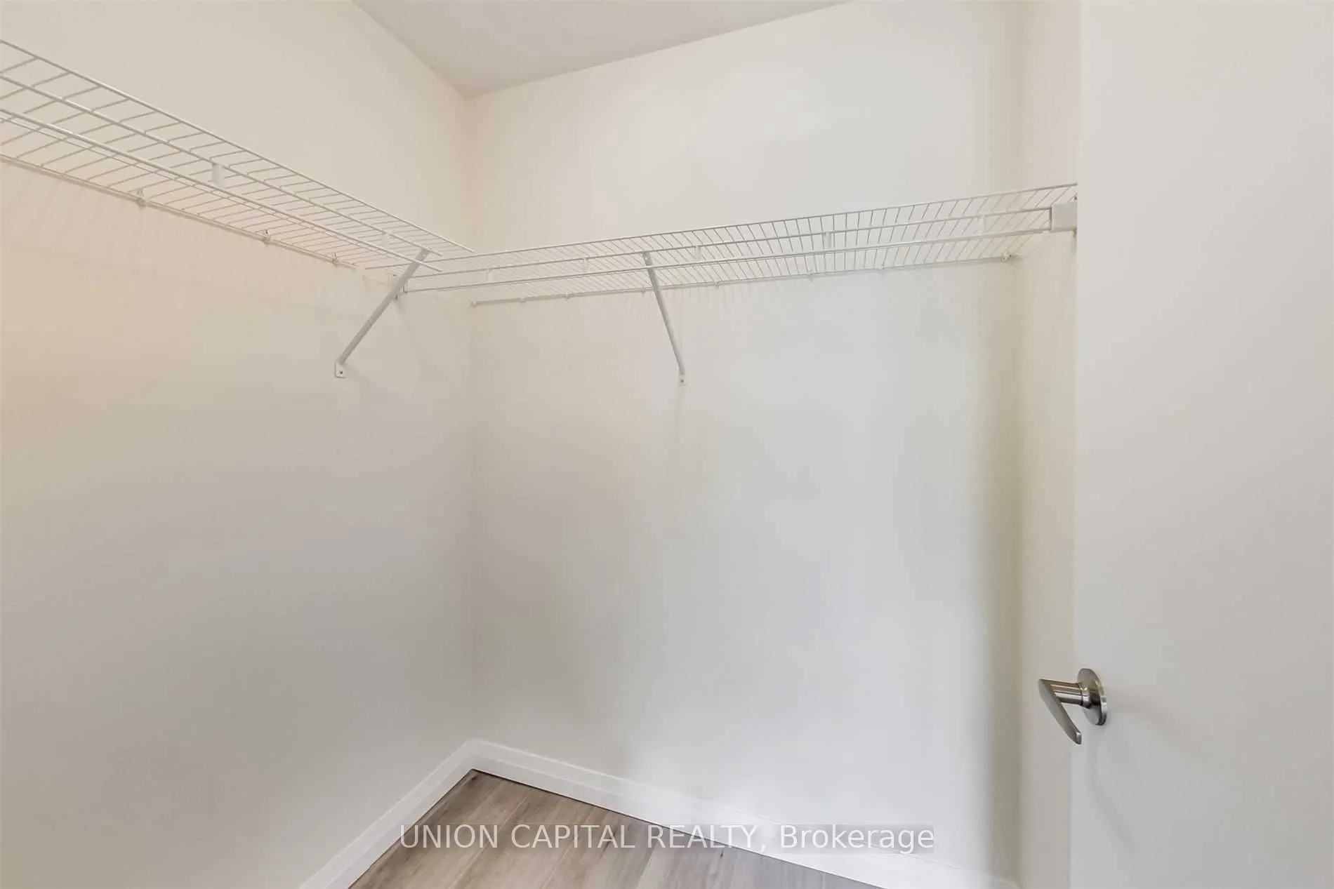 60 Charles Street W, #801