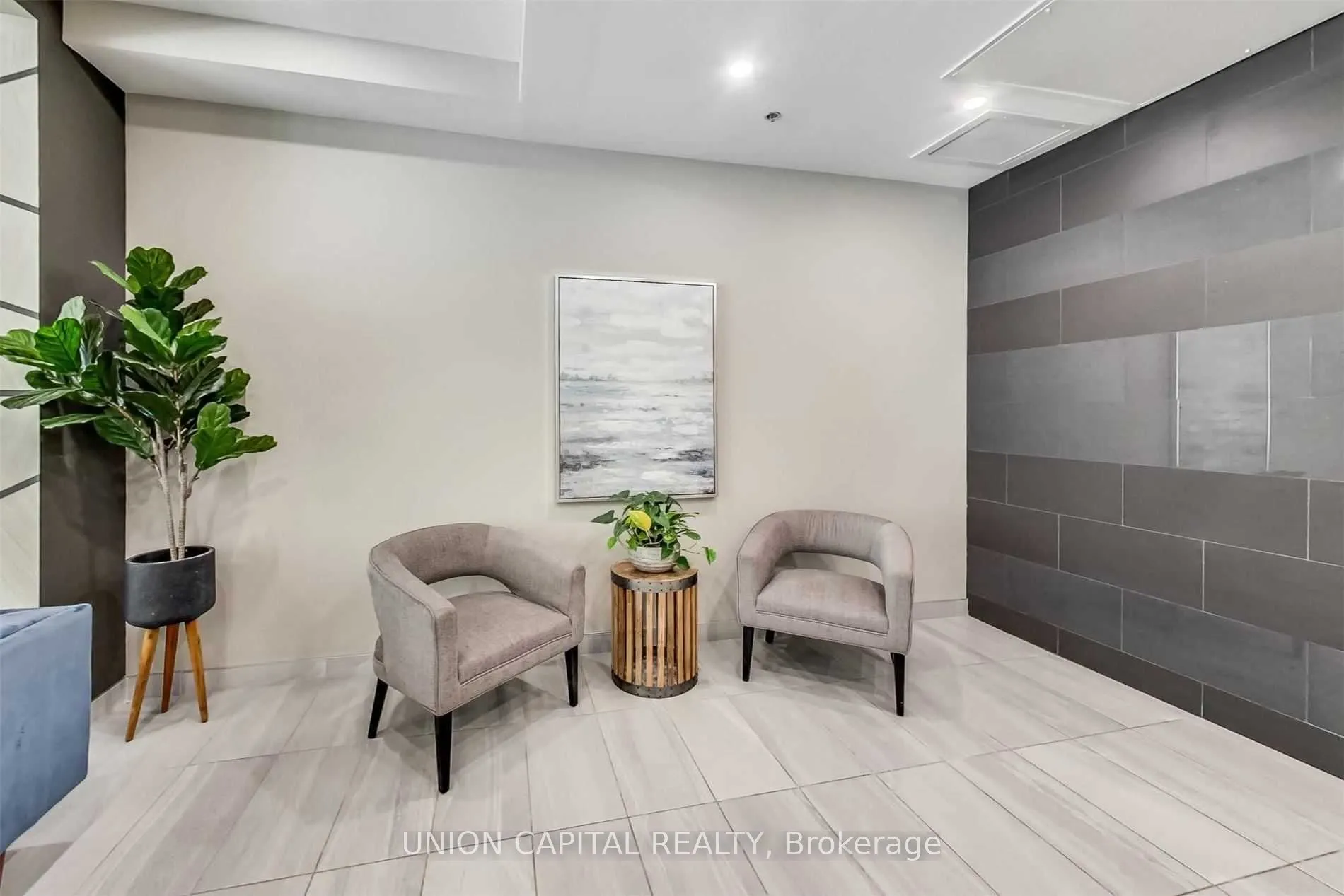 60 Charles Street W, #801