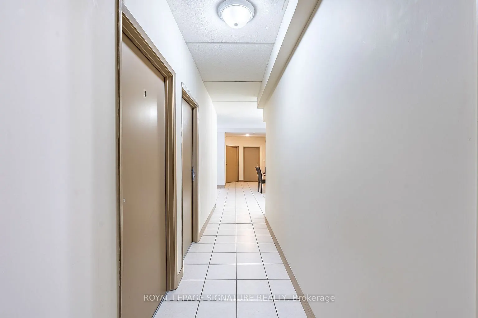 251 Lester Street, #206