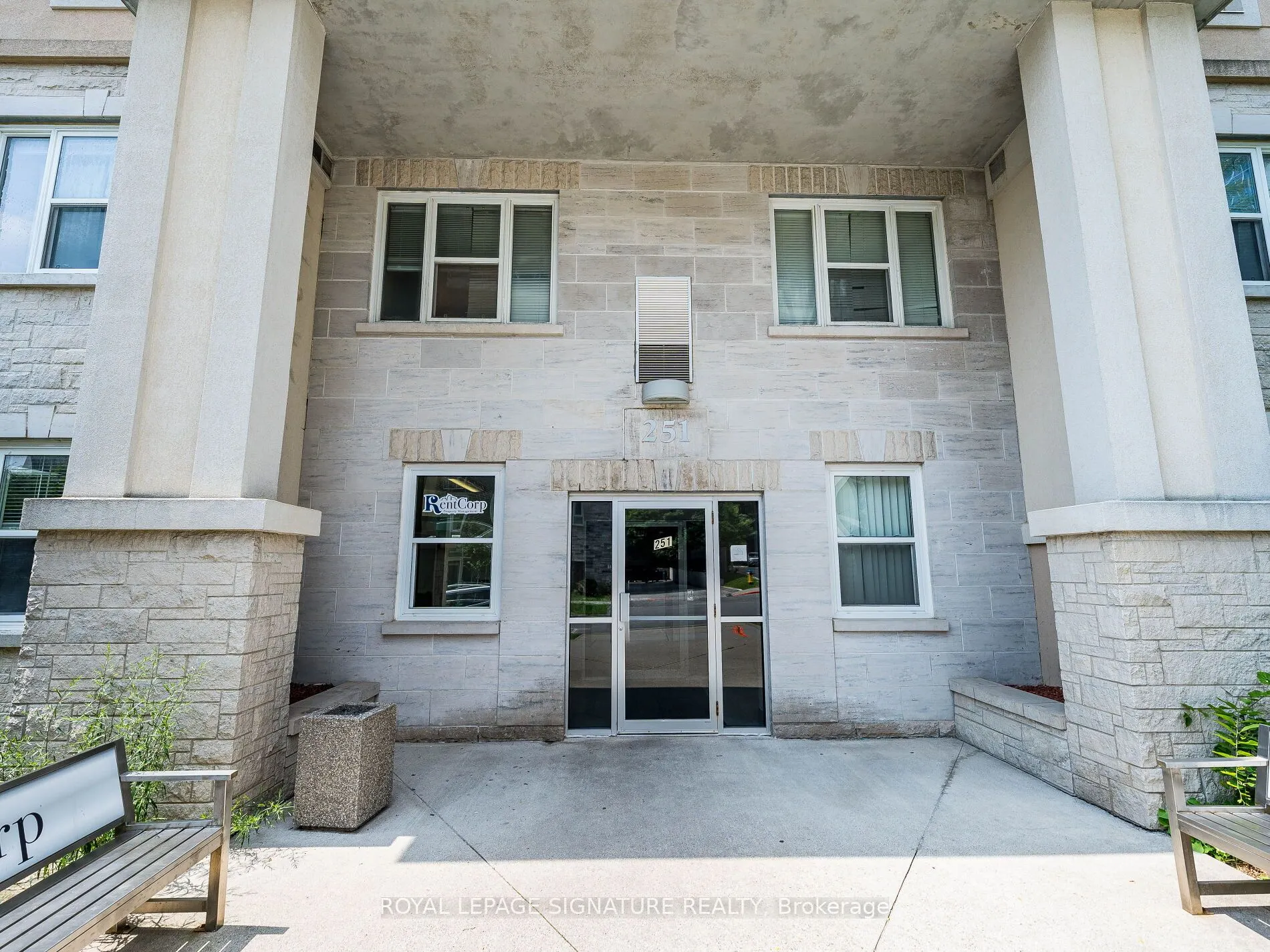 251 Lester Street, #206