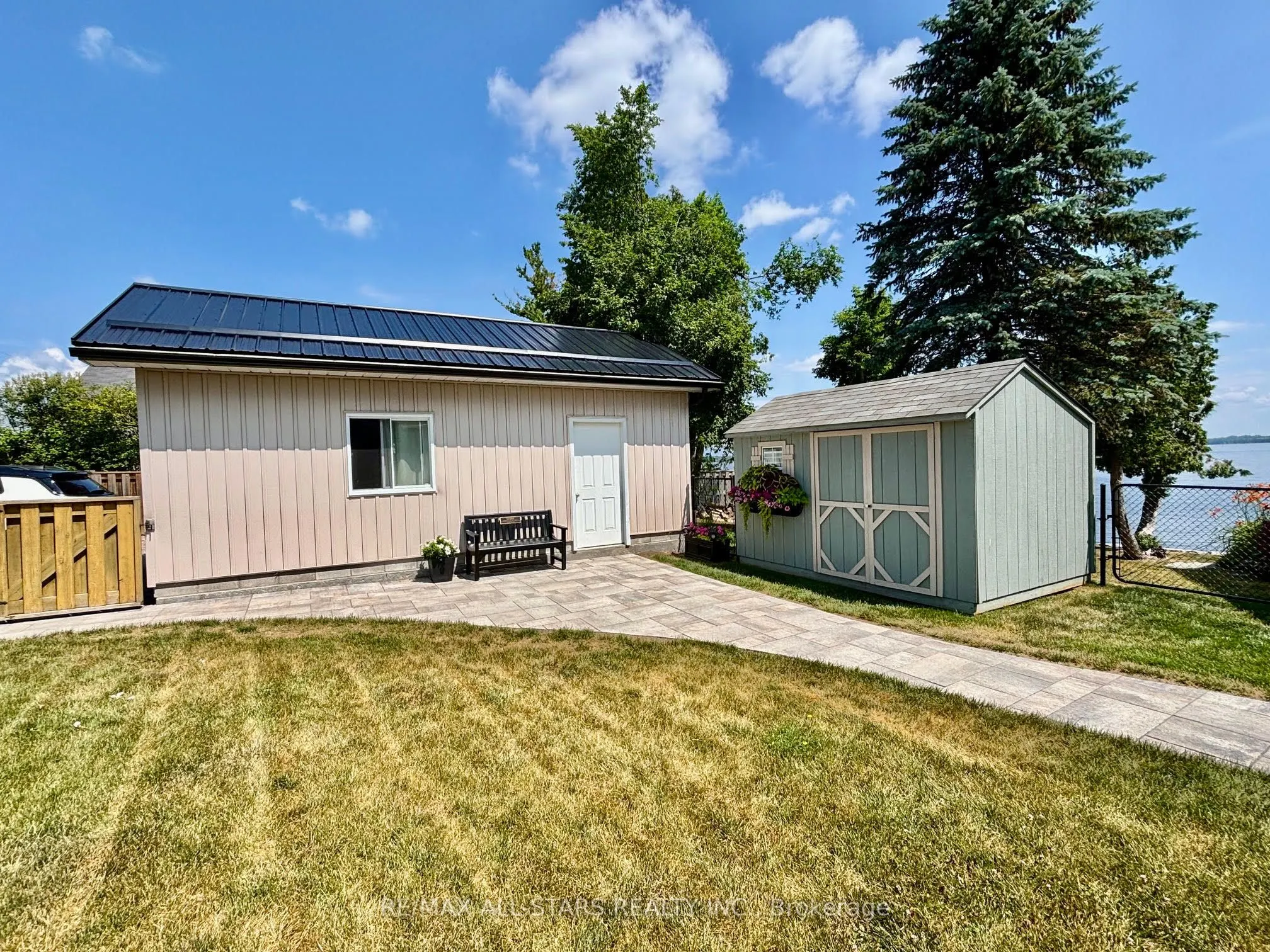 25 Bayview Road