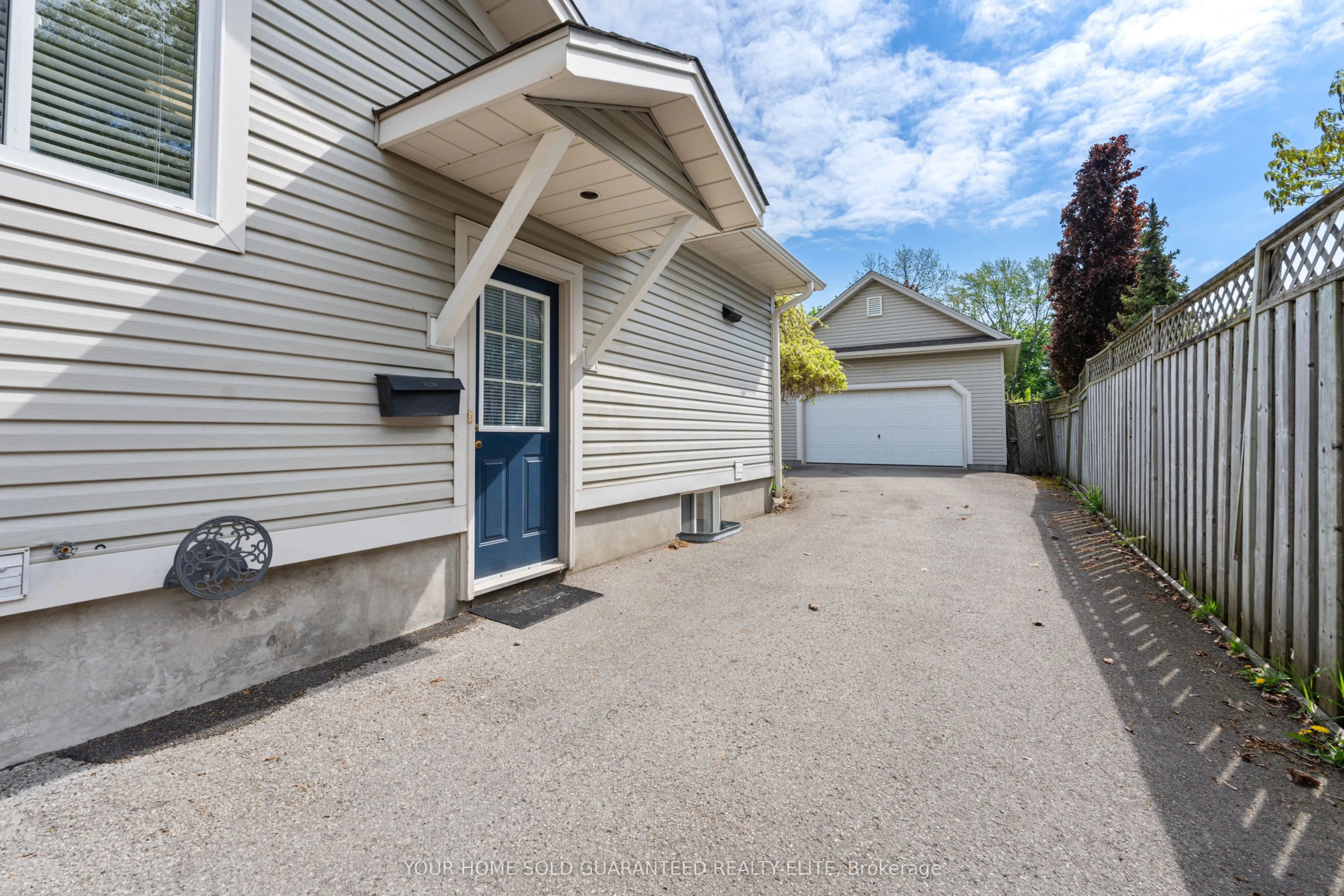56 Dunkeld Avenue