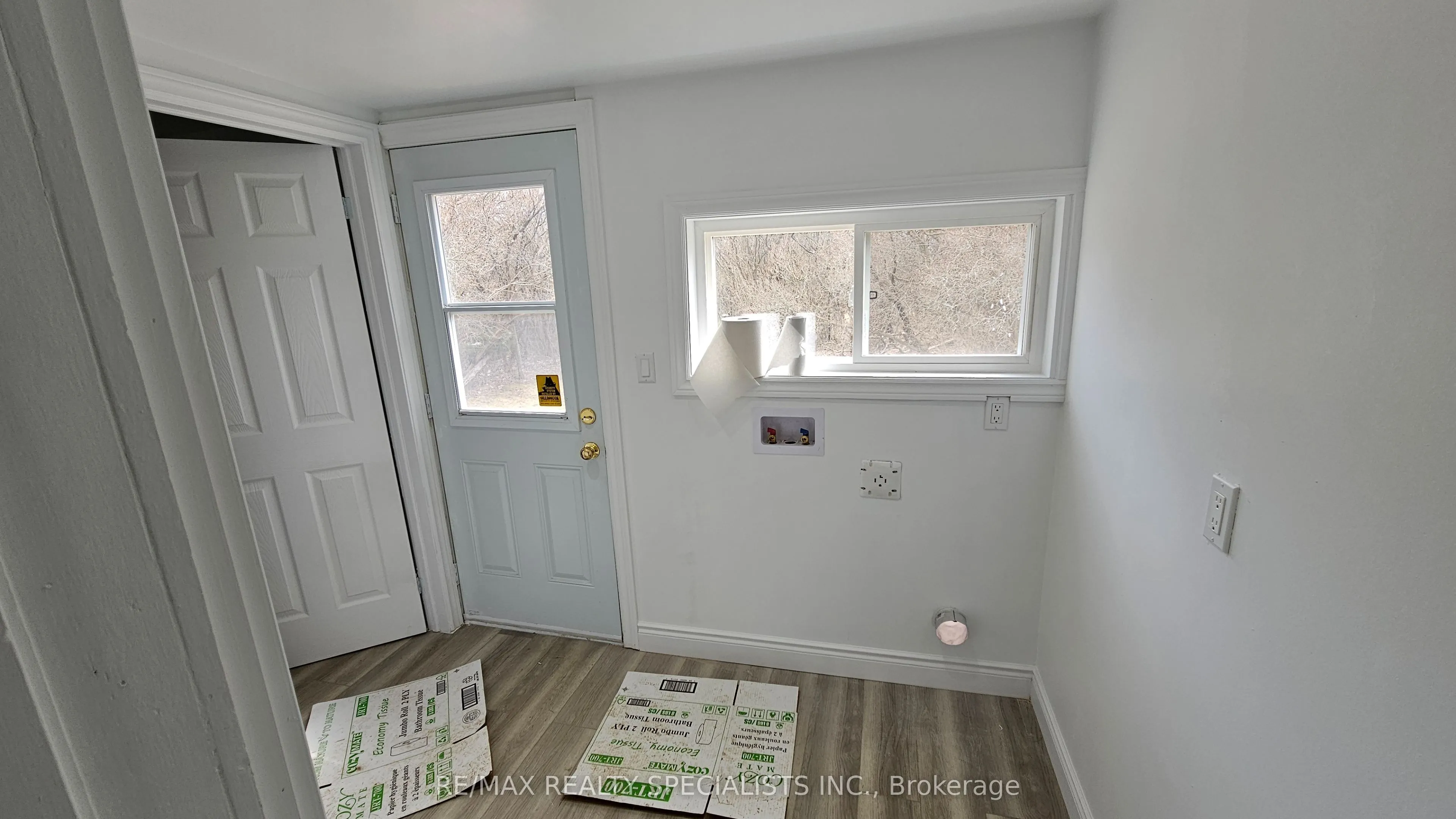 115 Dufferin Avenue