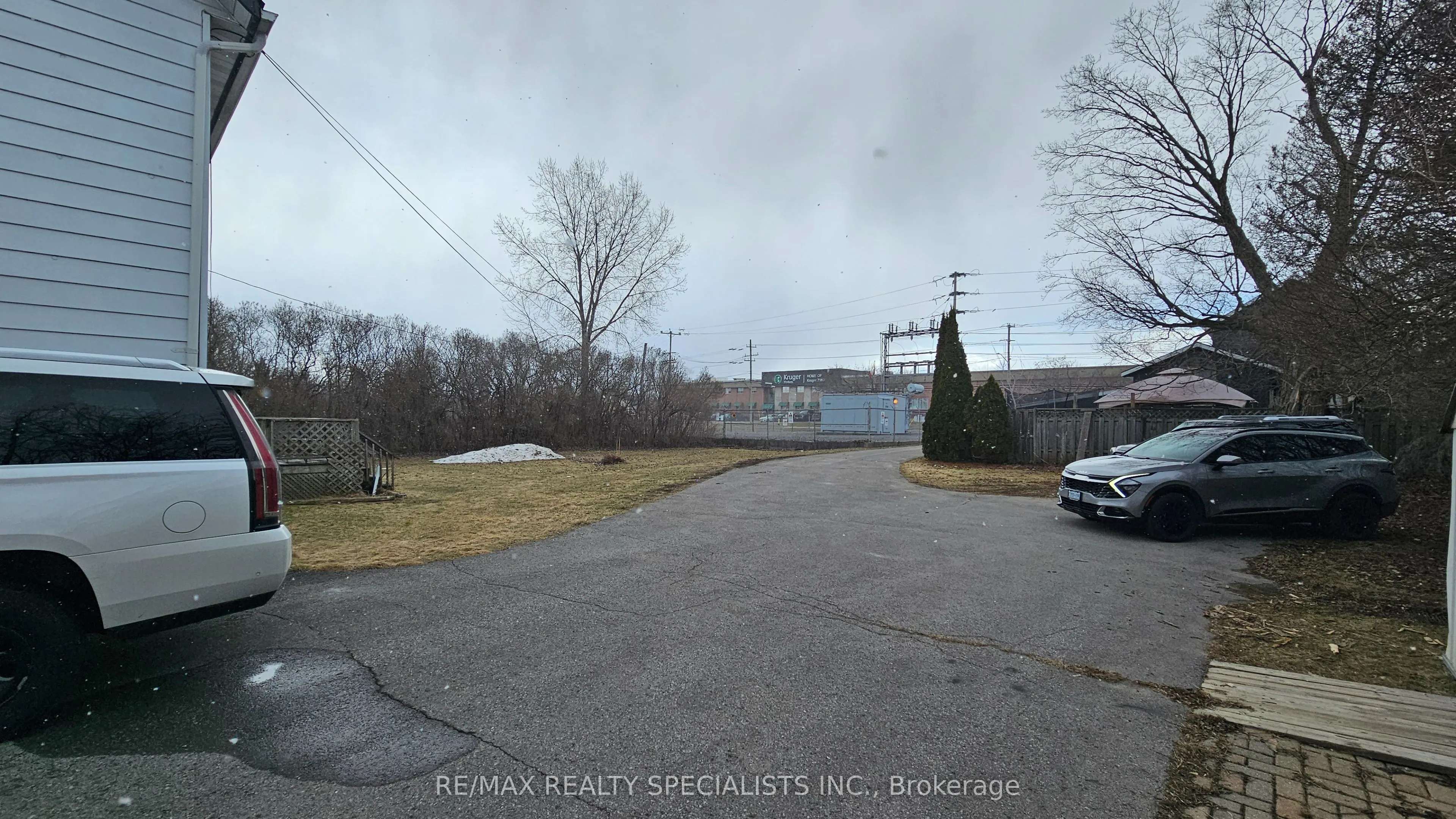 115 Dufferin Avenue