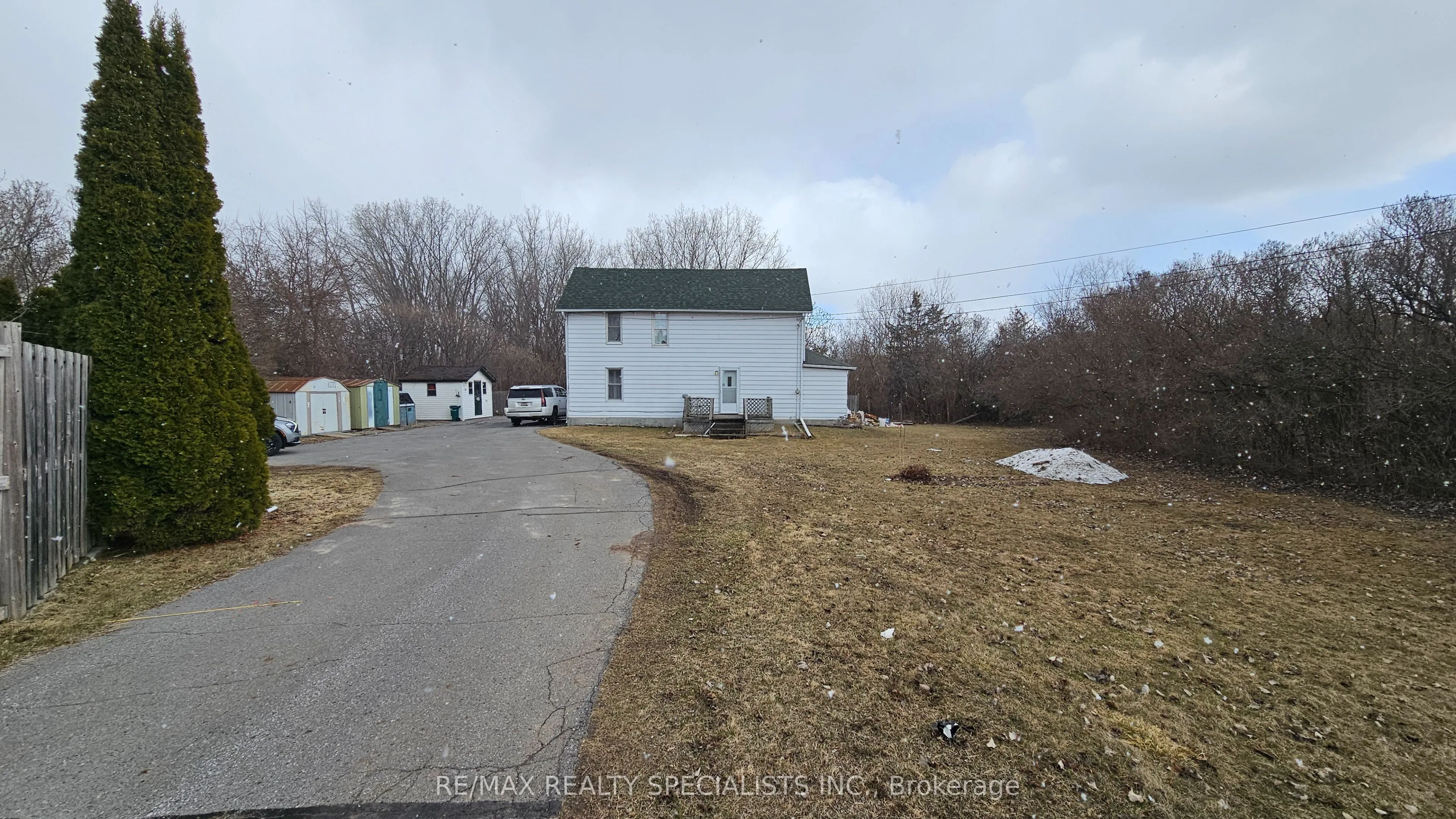 115 Dufferin Avenue