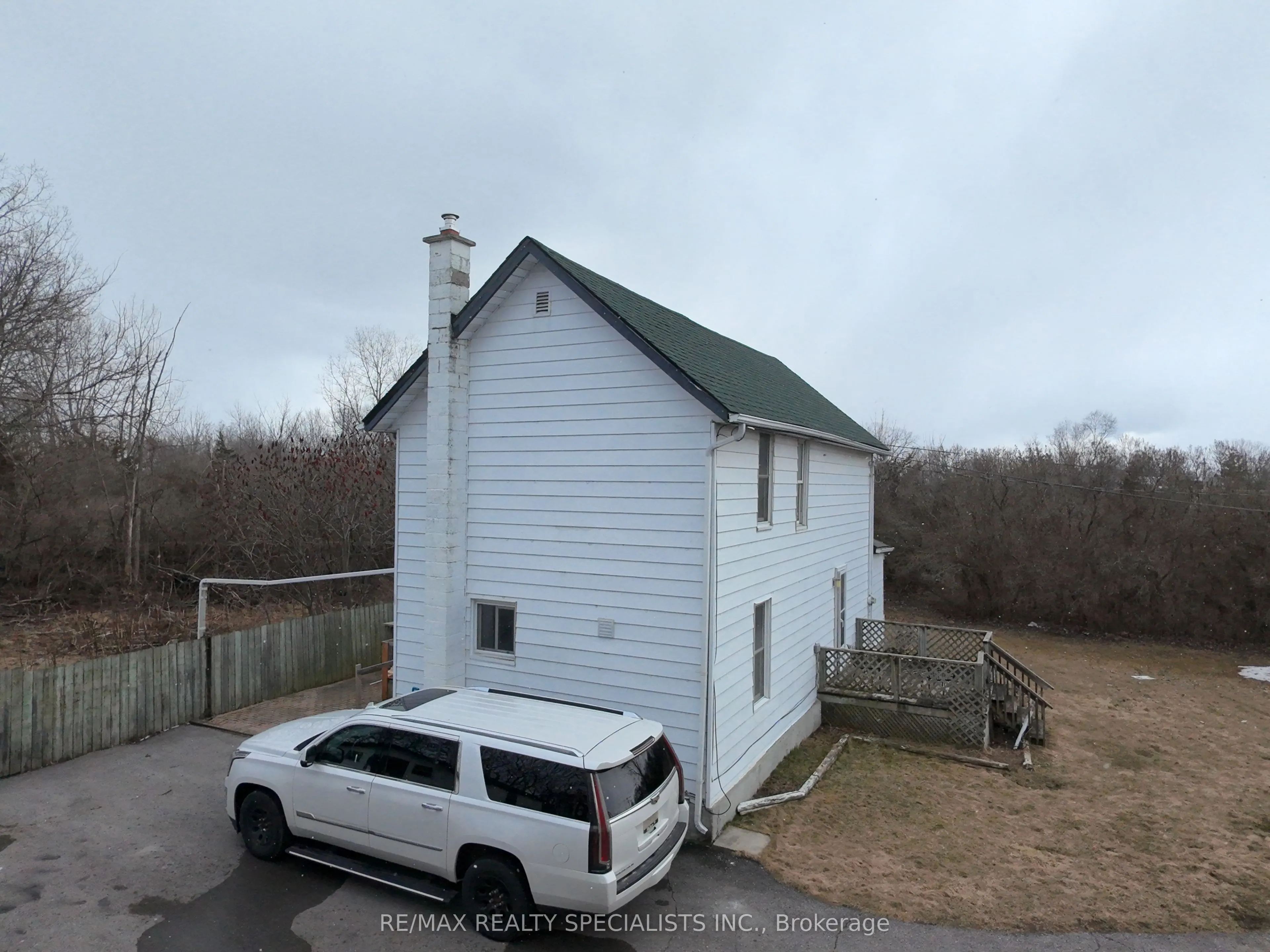 115 Dufferin Avenue