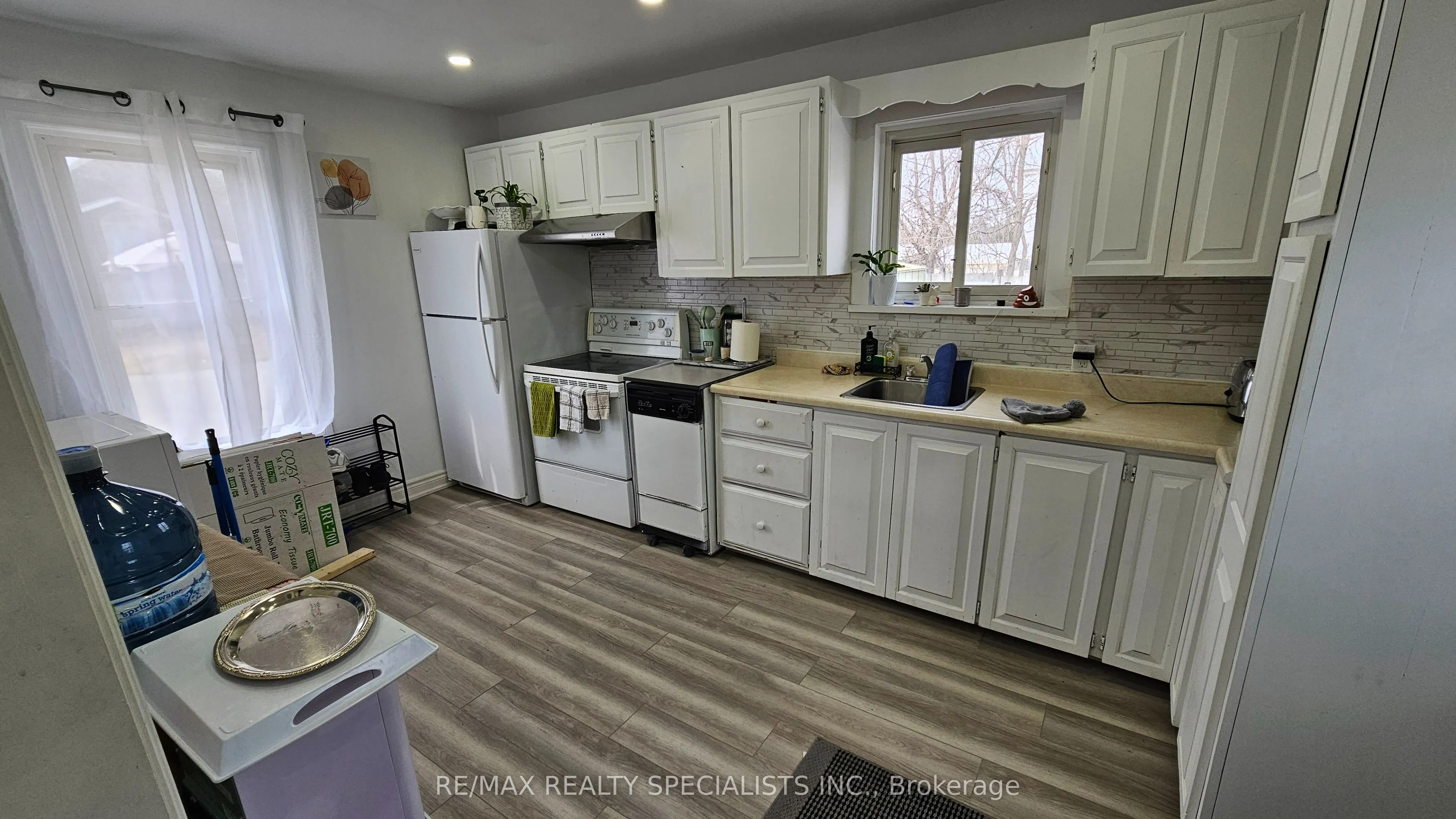 115 Dufferin Avenue