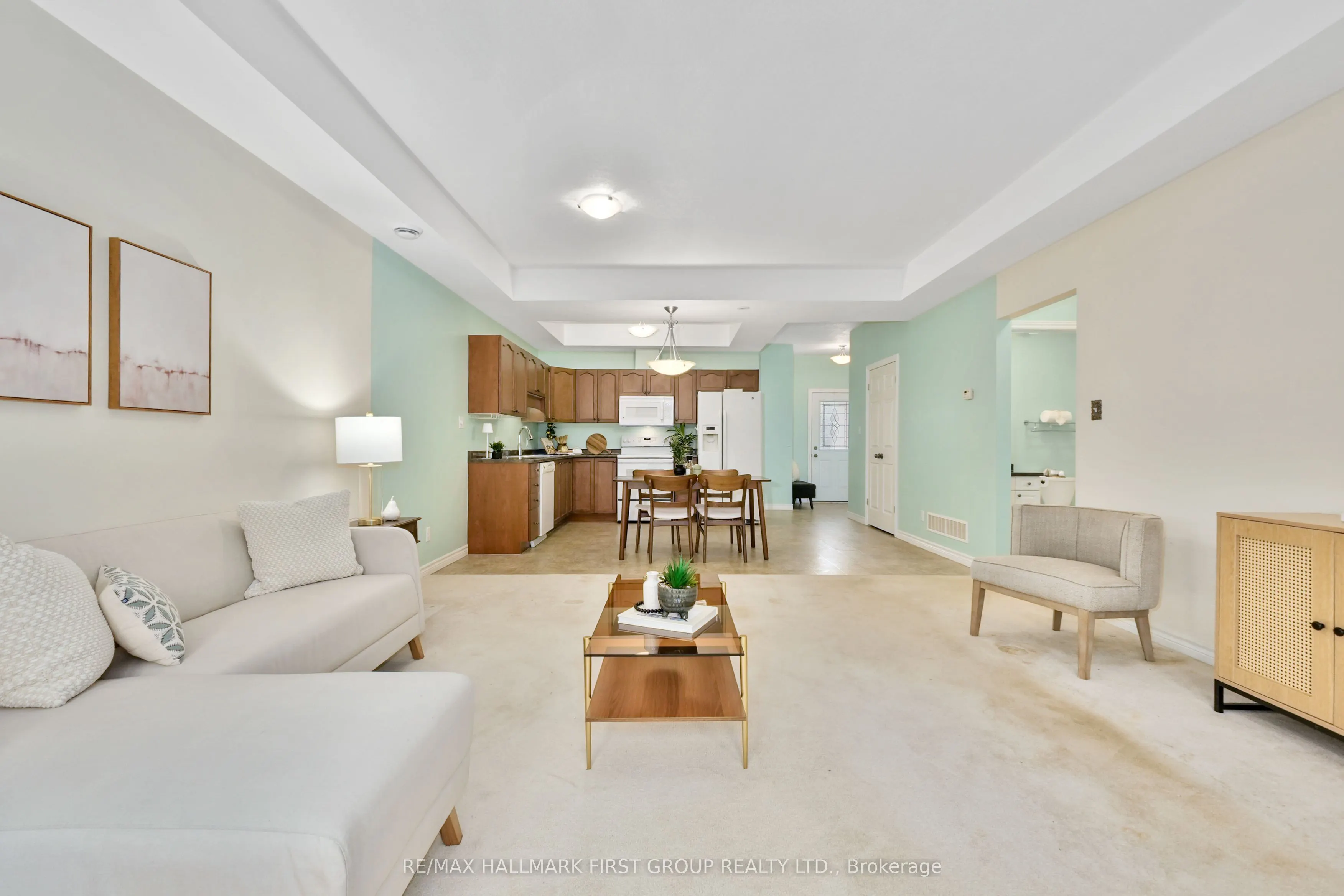 17 George Court, #202