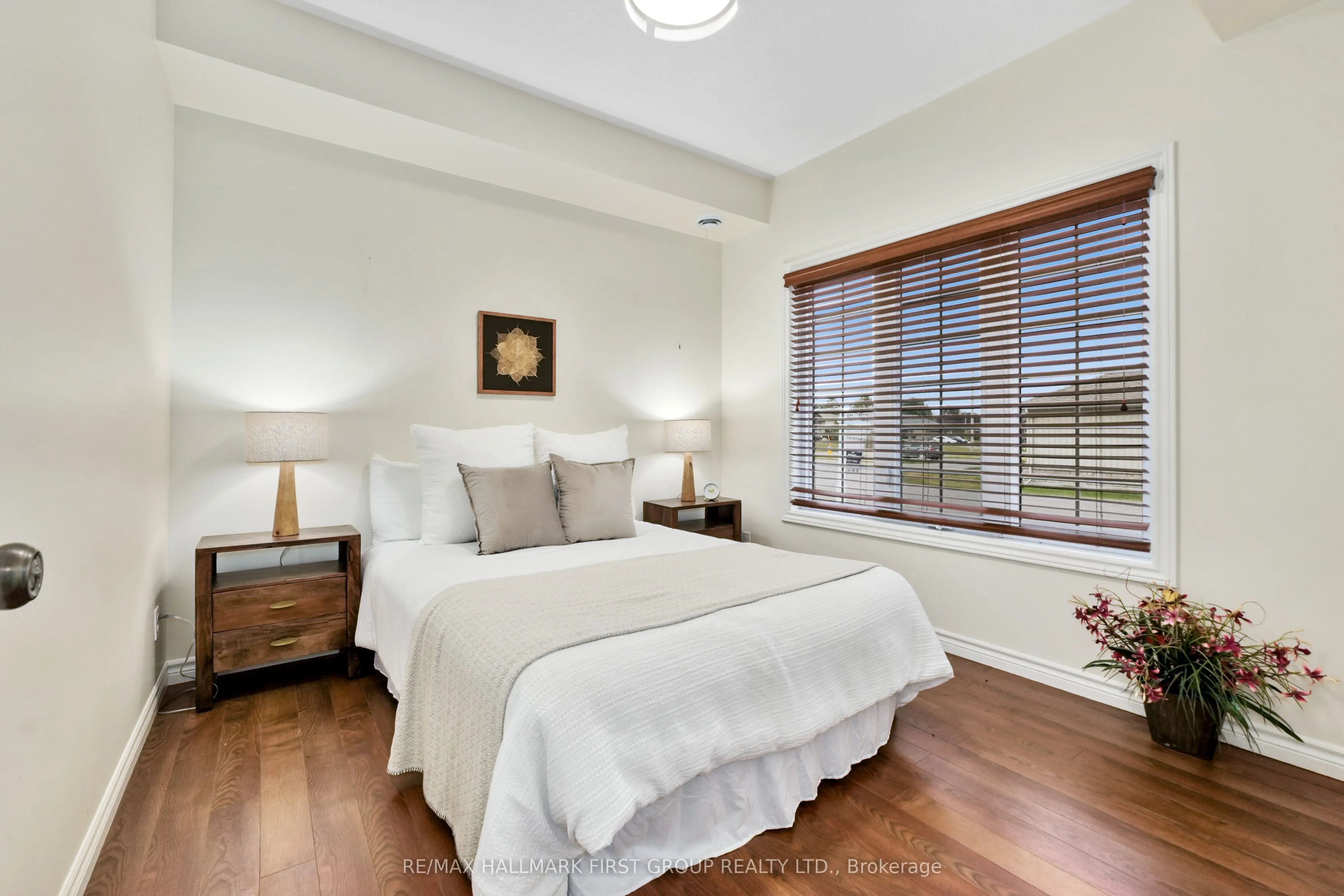 17 George Court, #202