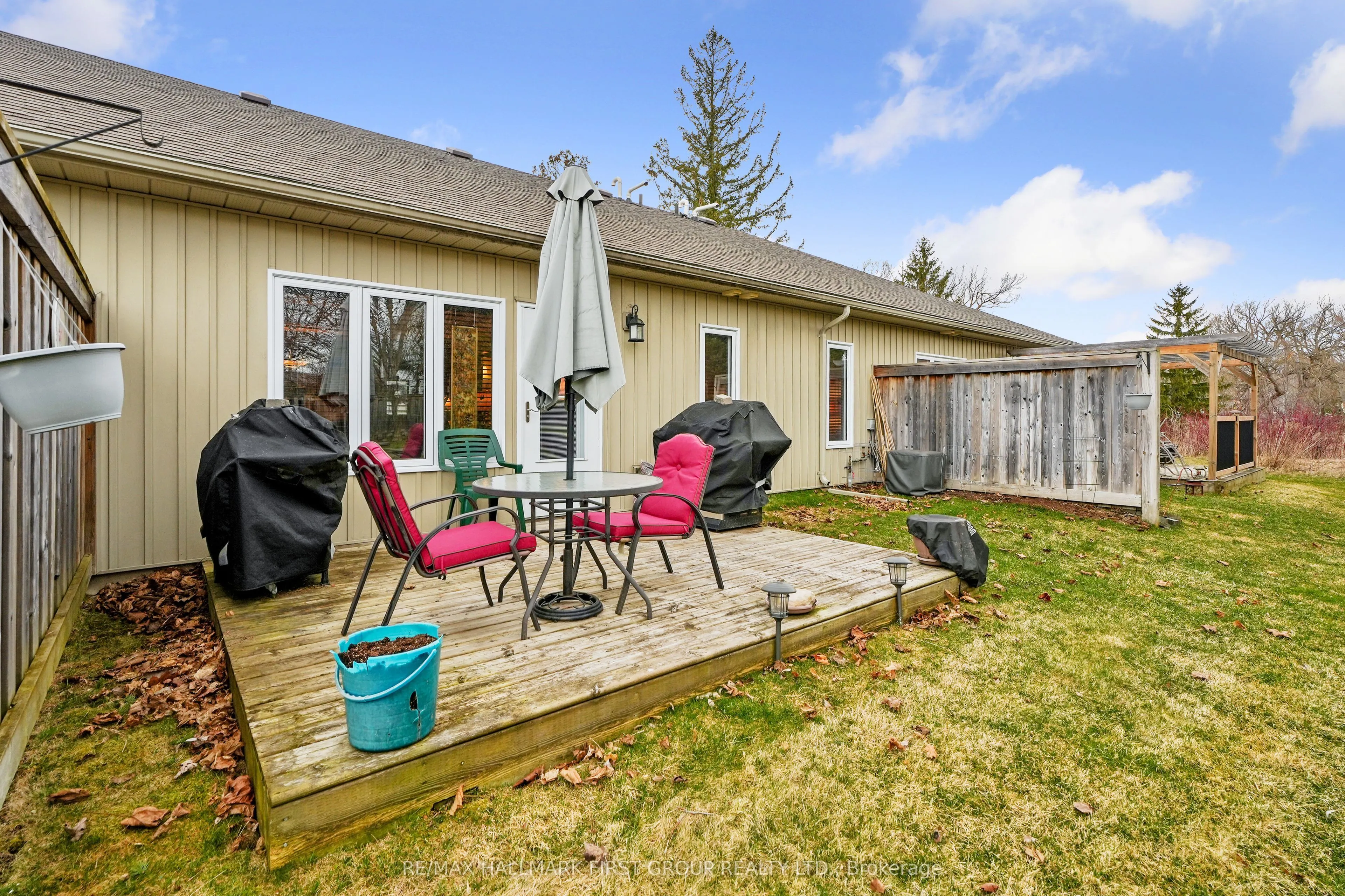 17 George Court, #202