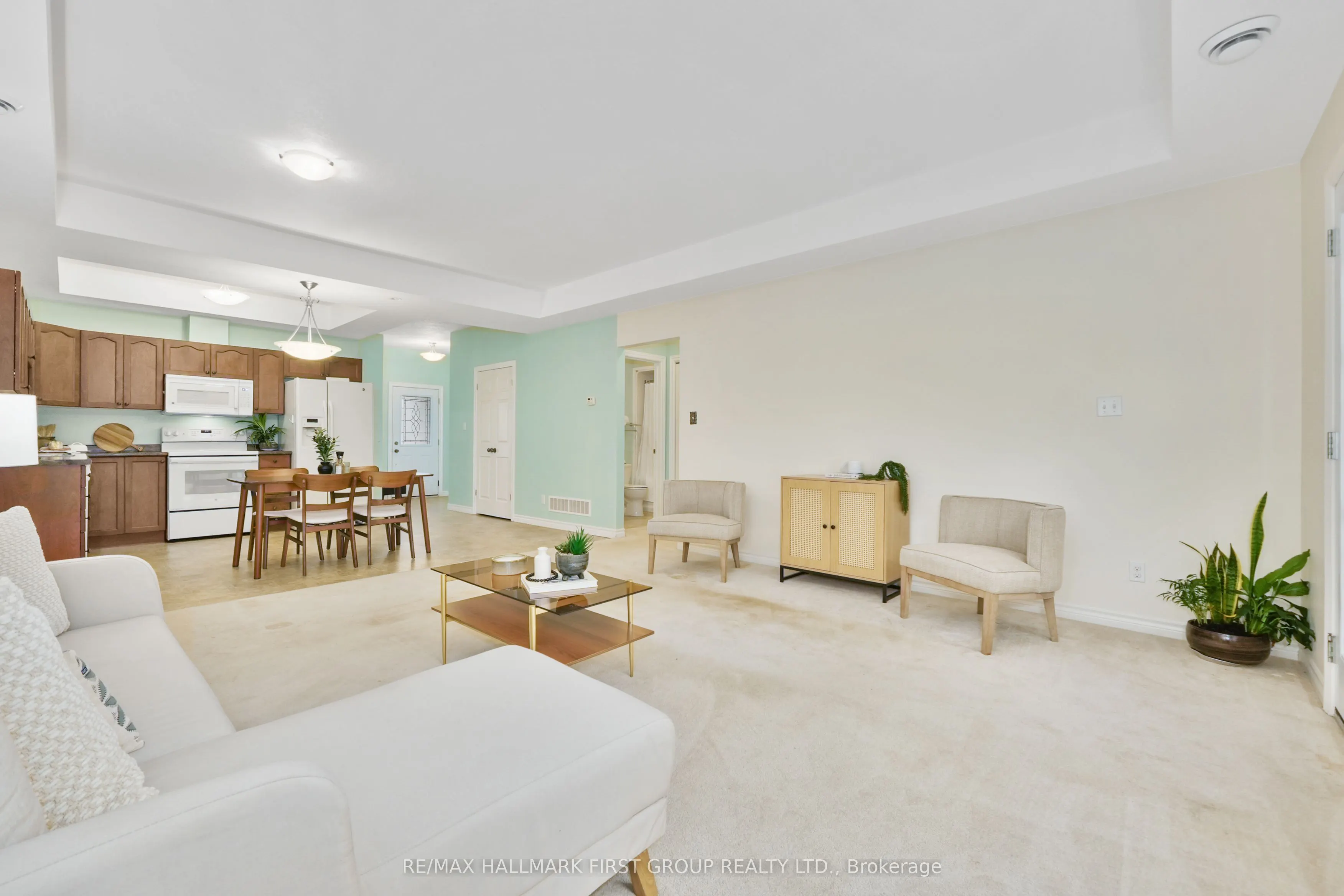 17 George Court, #202