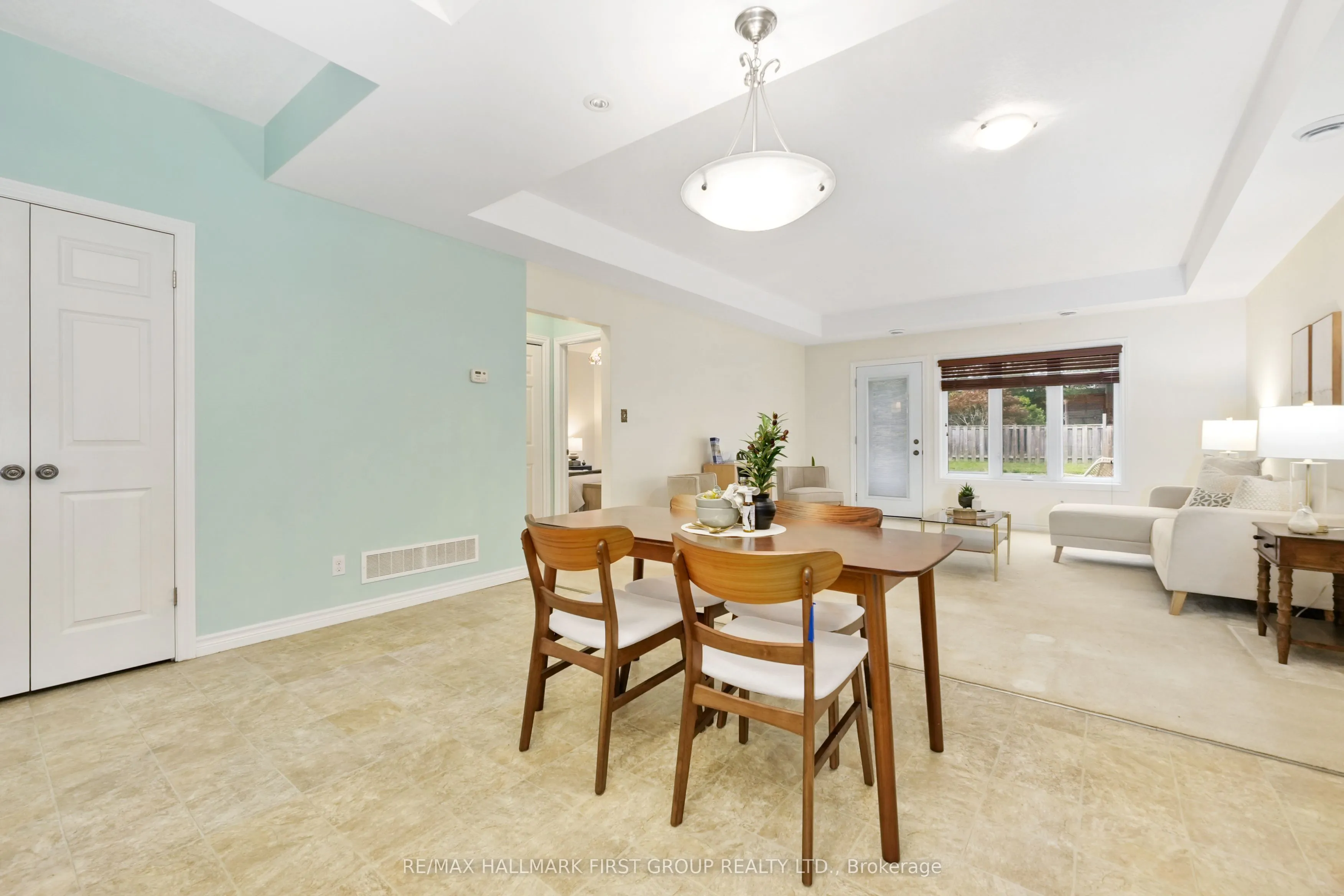 17 George Court, #202