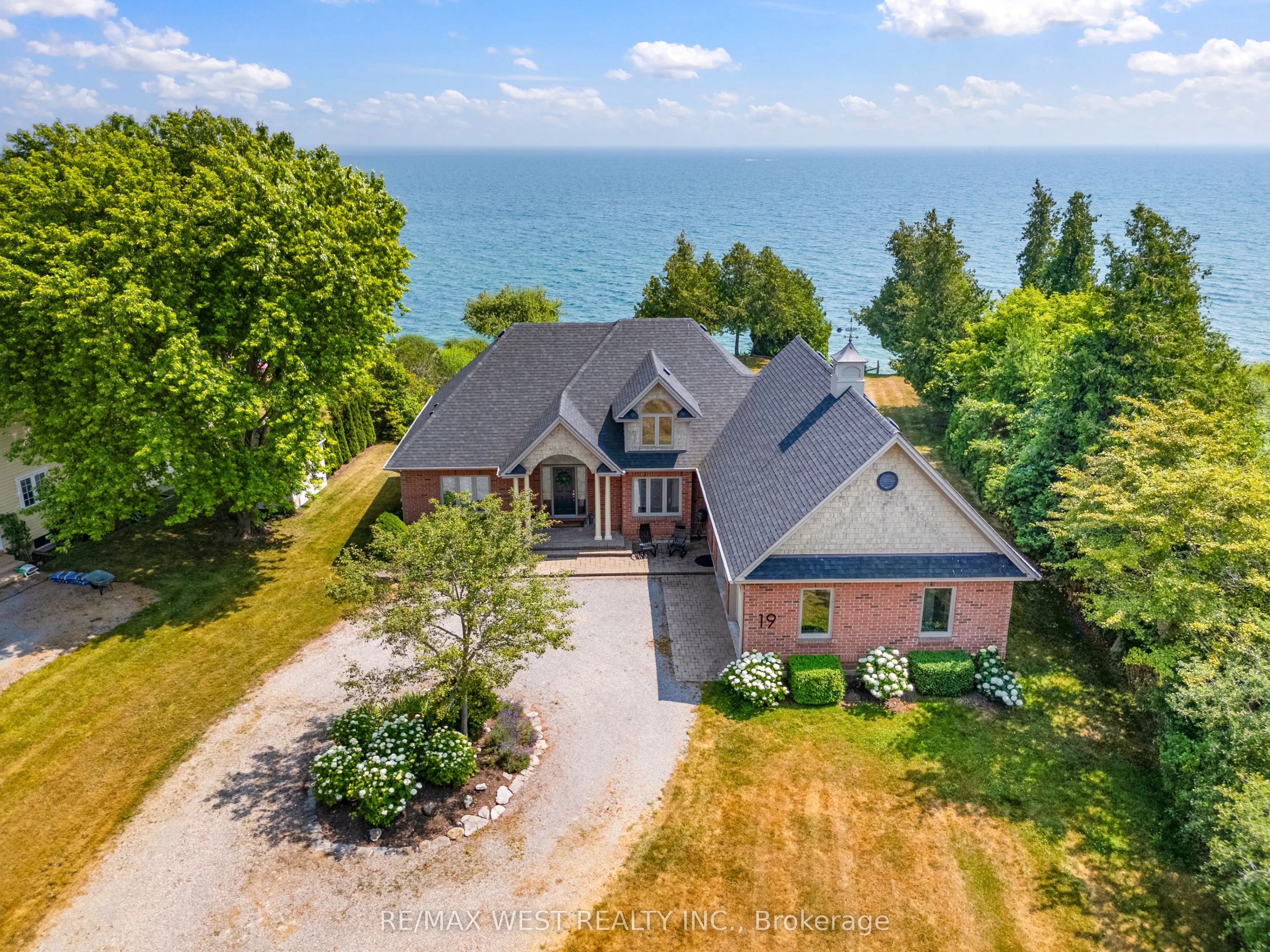 19 Skiff Cove Road