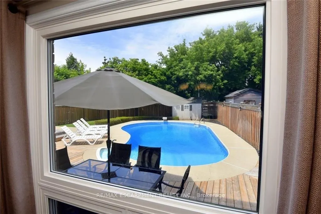 3 Suter Crescent