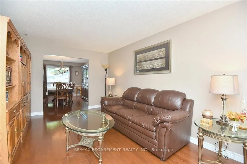 3 Suter Crescent