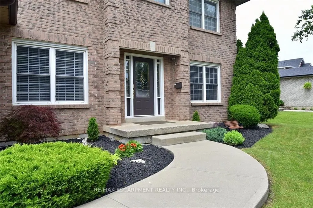 3 Suter Crescent