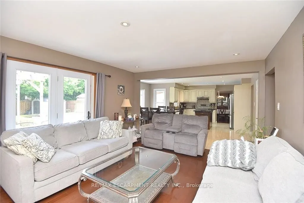 3 Suter Crescent
