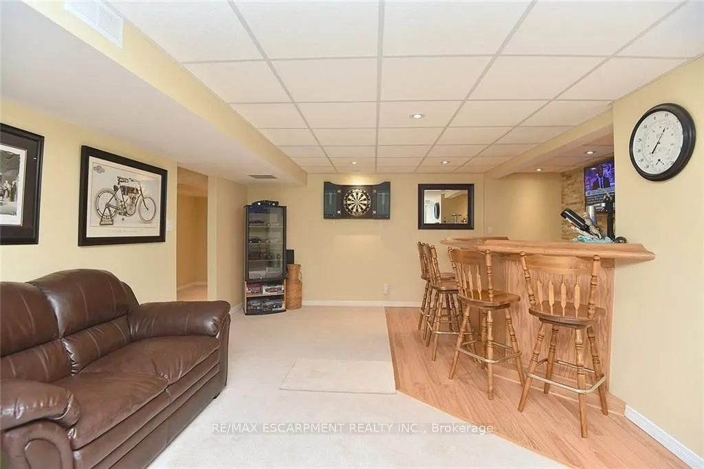 3 Suter Crescent