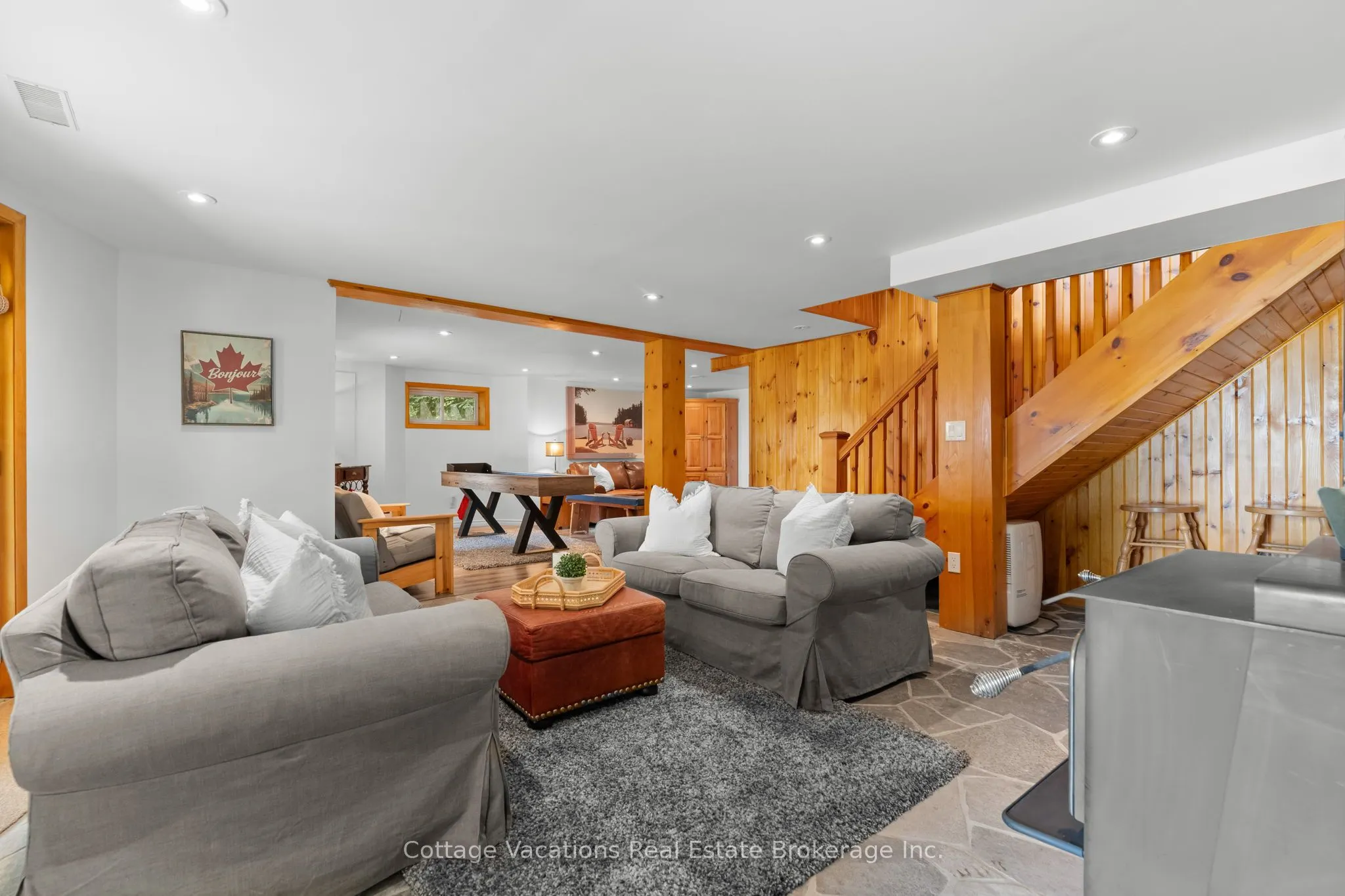 1292 Port Cunnington Road