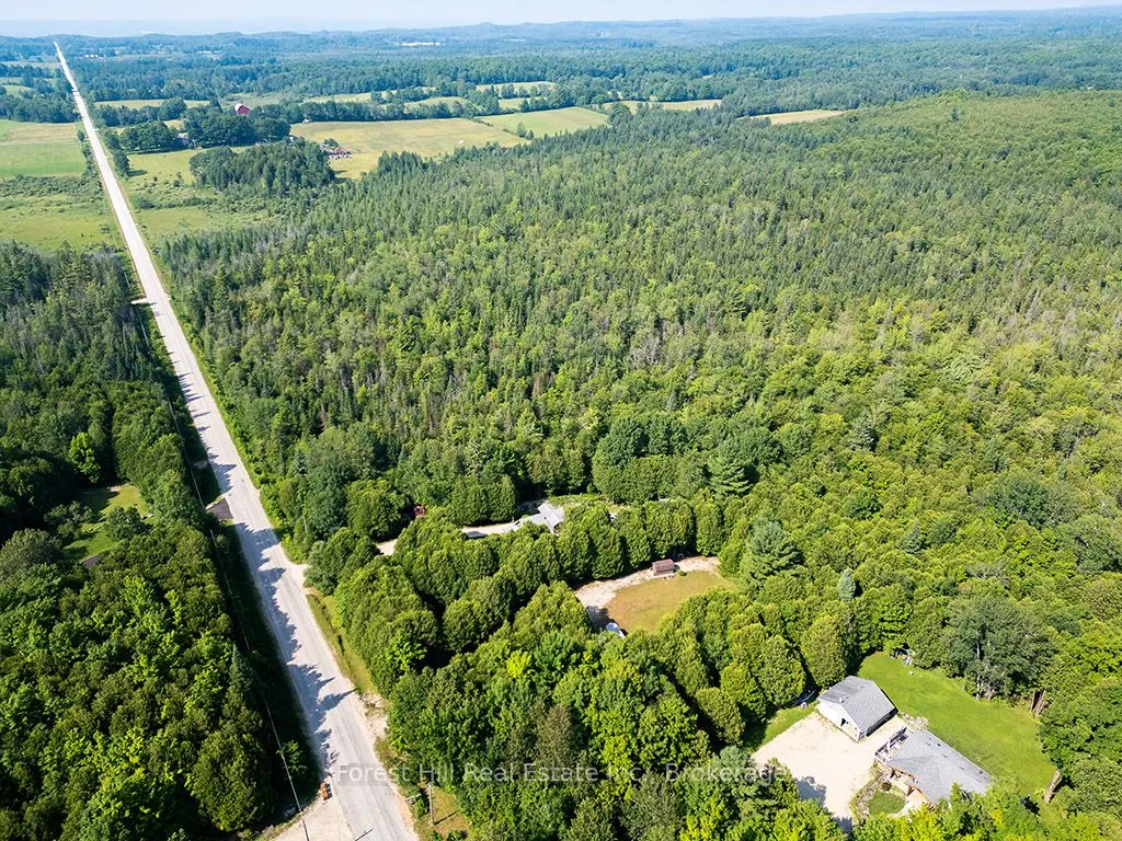 596325 Concession 10