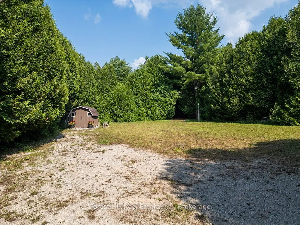 596325 Concession 10