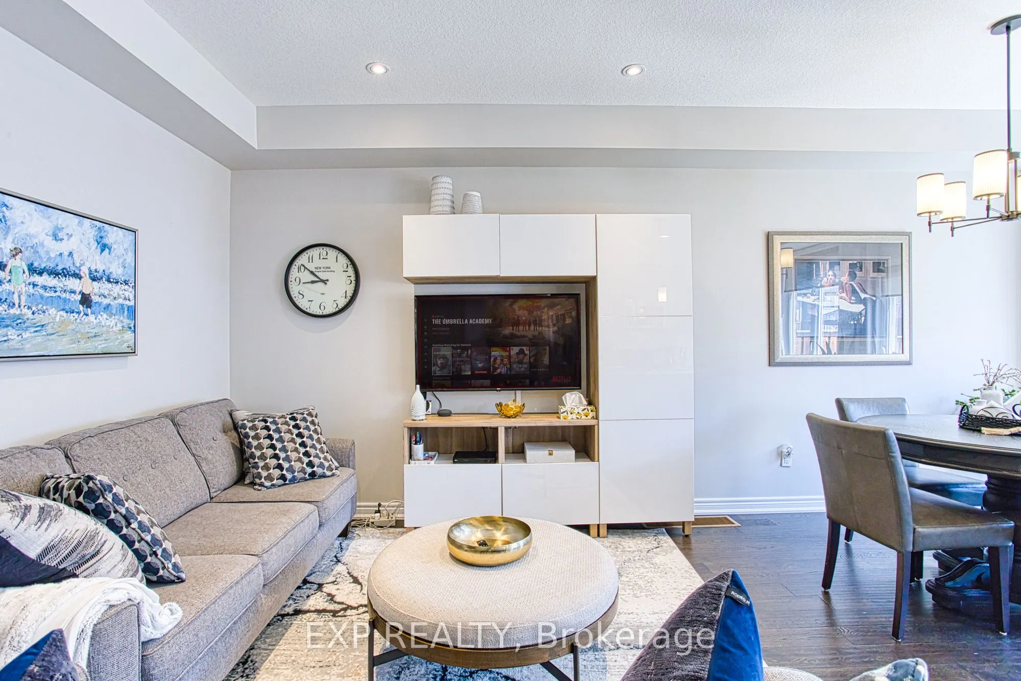 42 Pinot Crescent