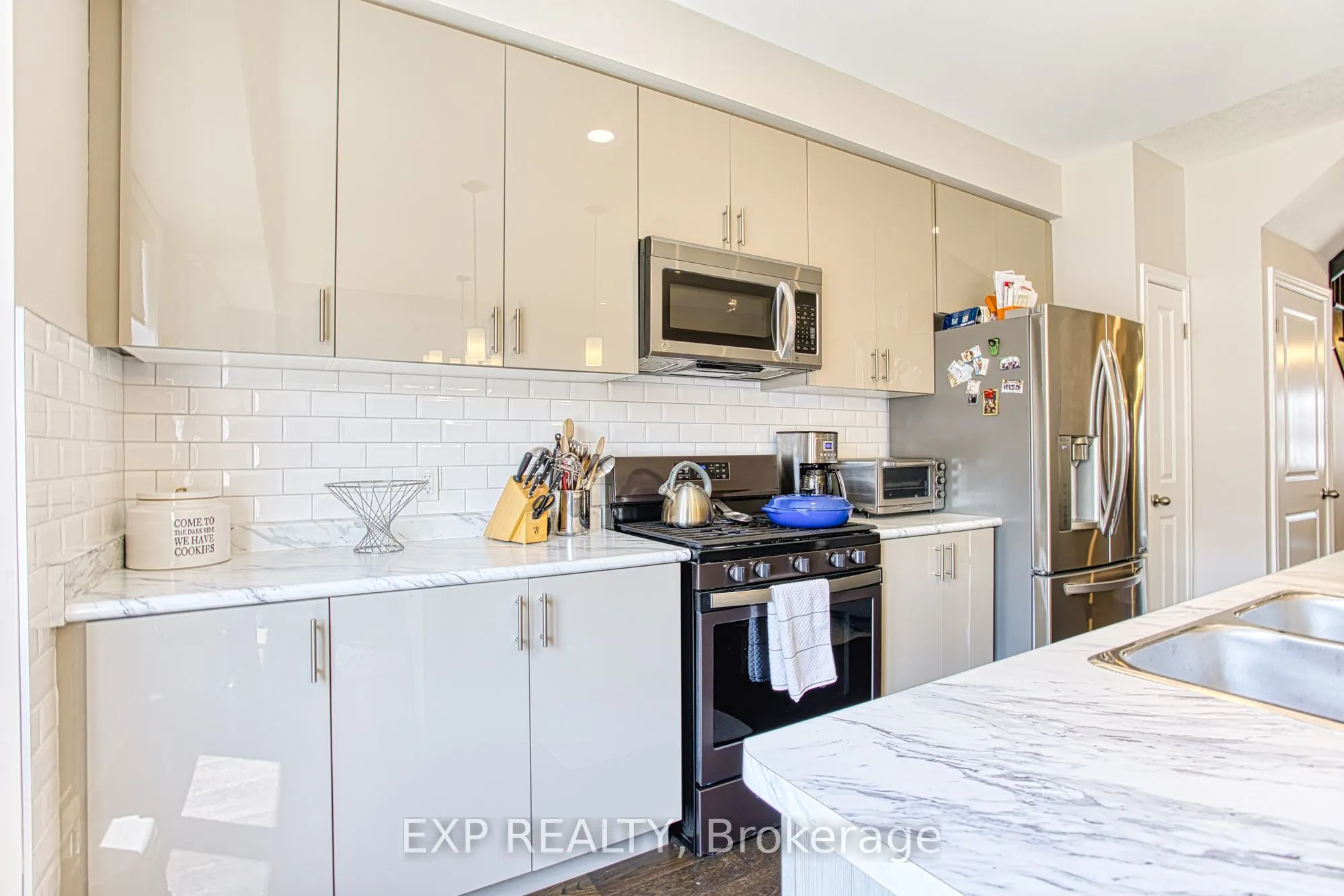42 Pinot Crescent