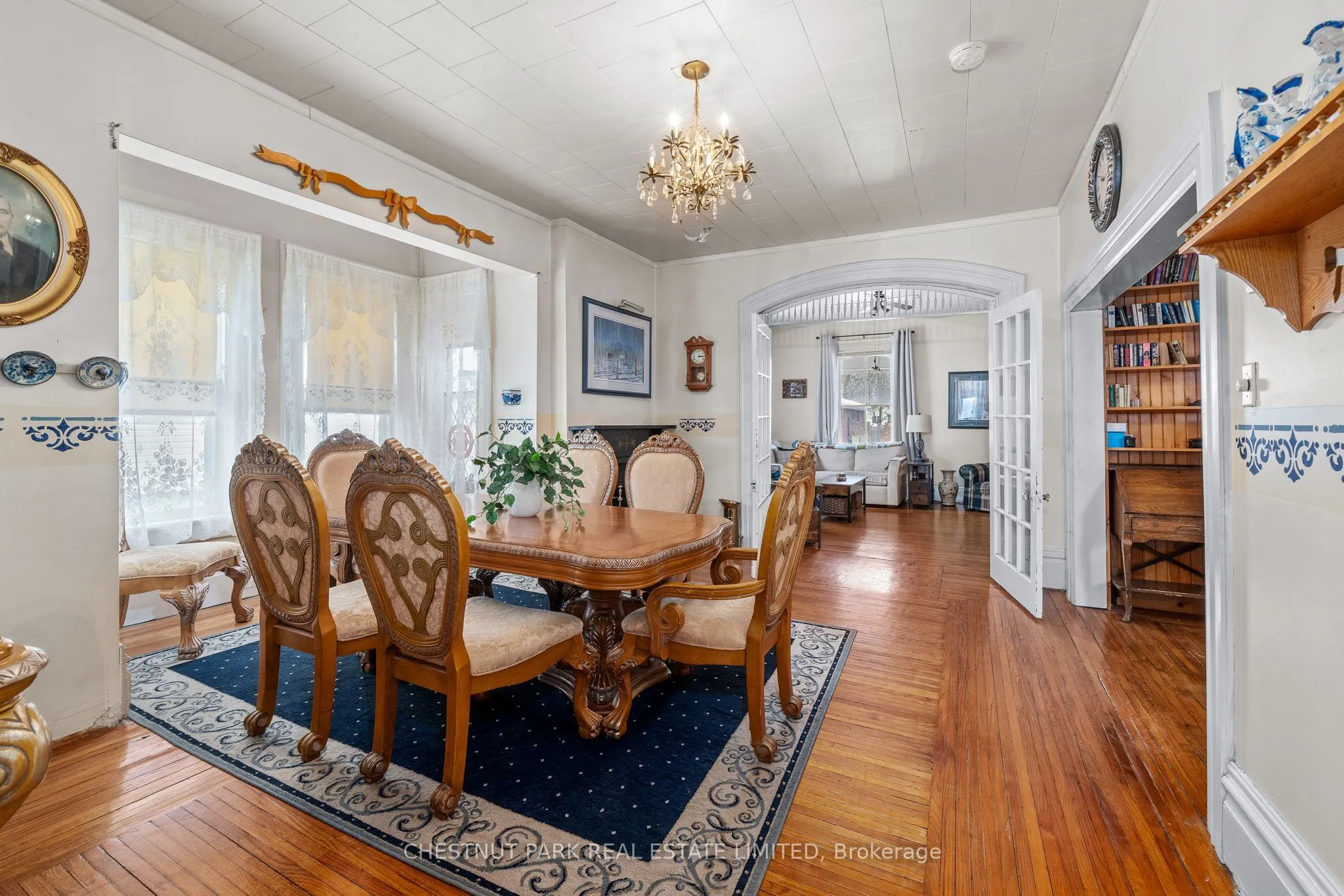 12 Maple Avenue