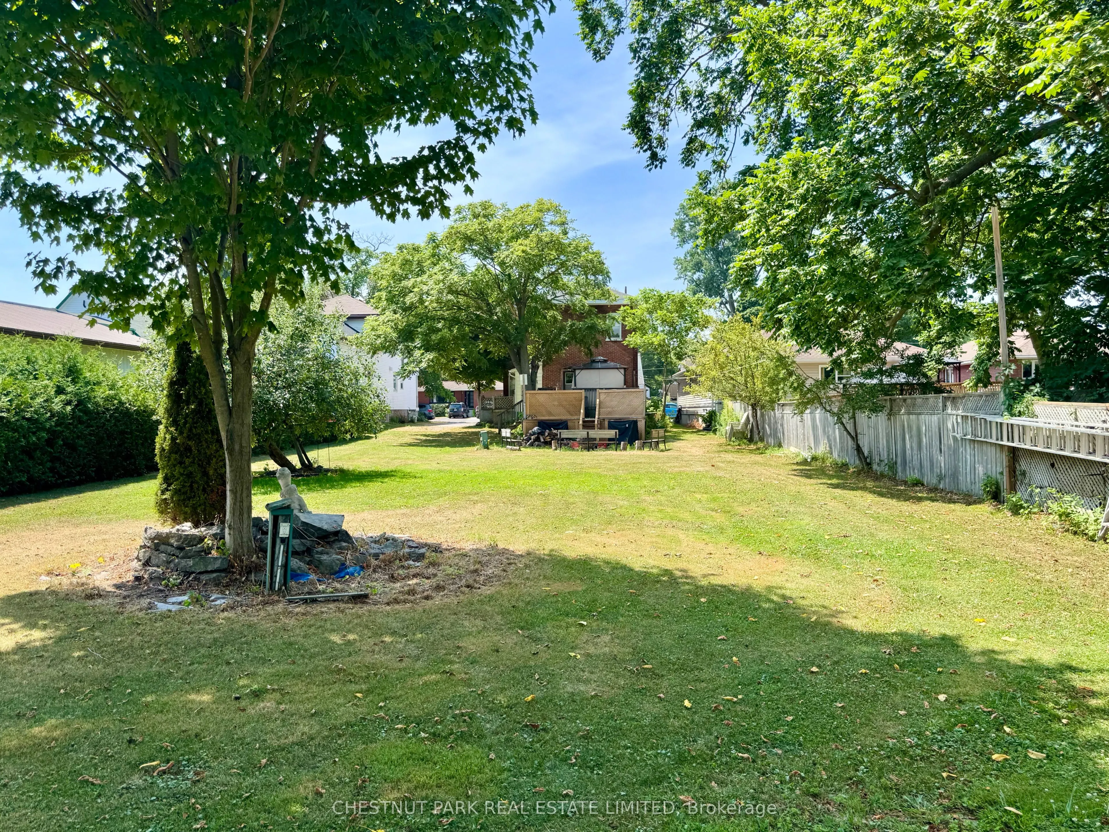 12 Maple Avenue